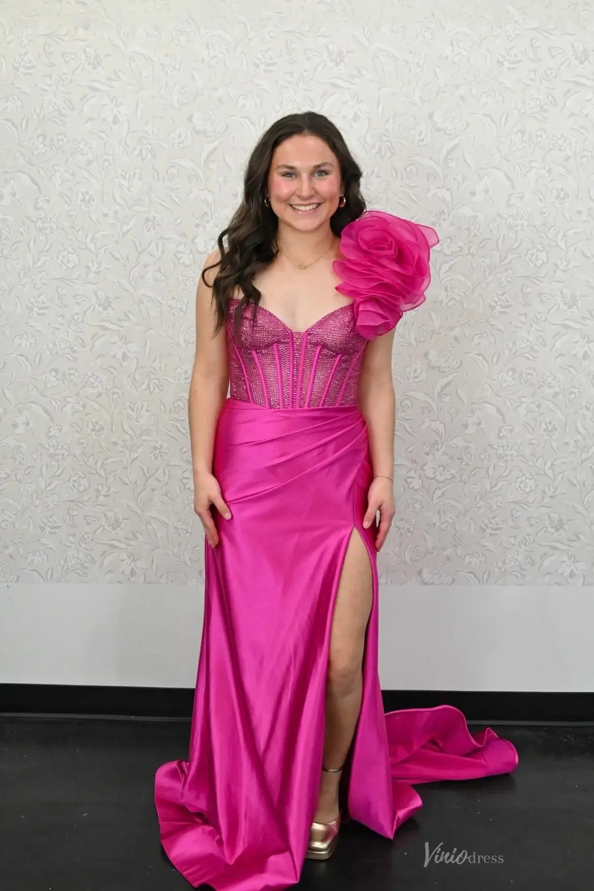 Fuchsia Rosette One-Shoulder Satin Prom Dress with Corset Bodice & High Slit – SS308-prom dresses 2026-Viniodress-Fuchsia-Custom Size-