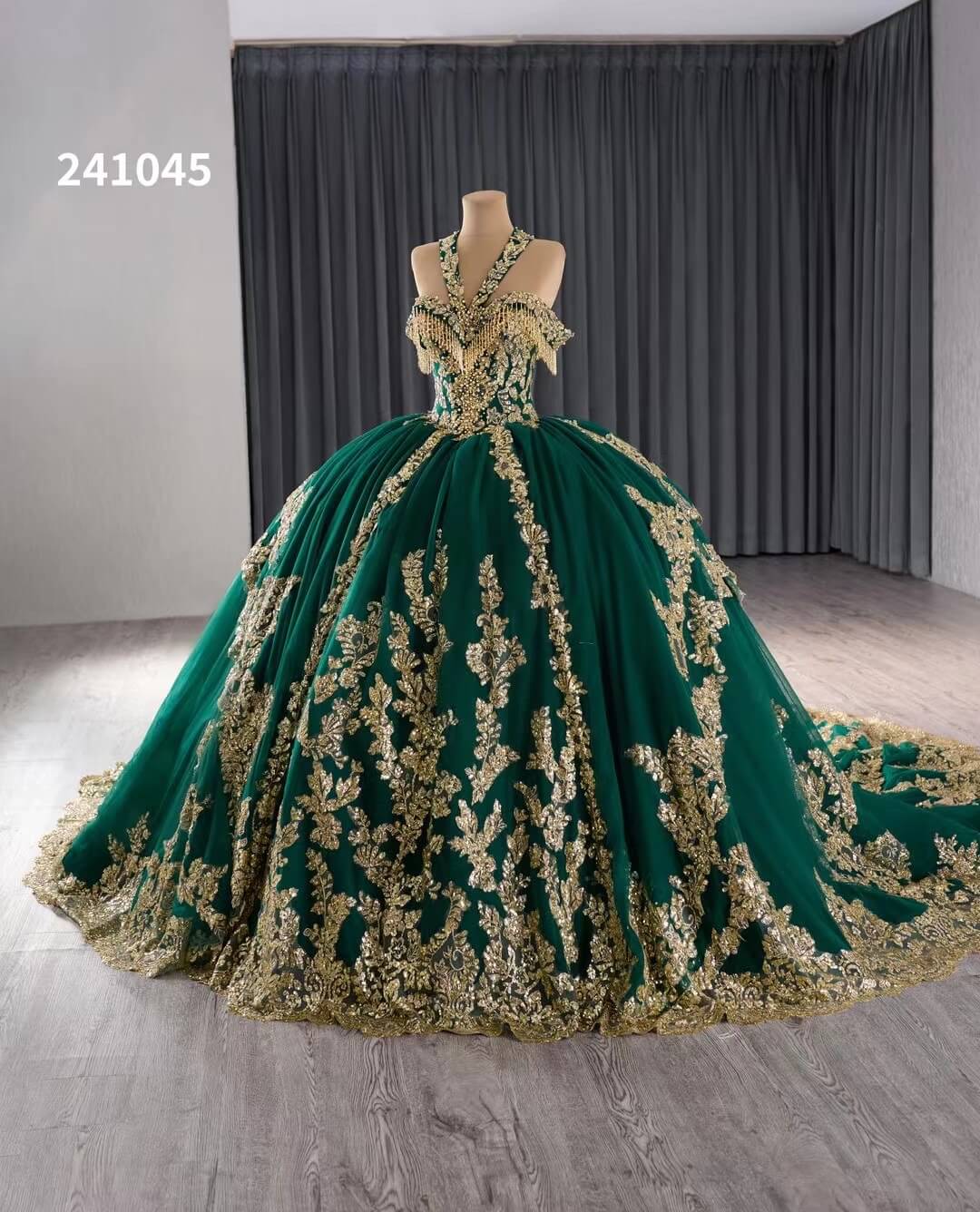 Gold Green Beaded Sequin Lace Wedding Gown Halter Neck Quinceanera Dress 241045-Quinceanera Dresses-Viniodress-Viniodress