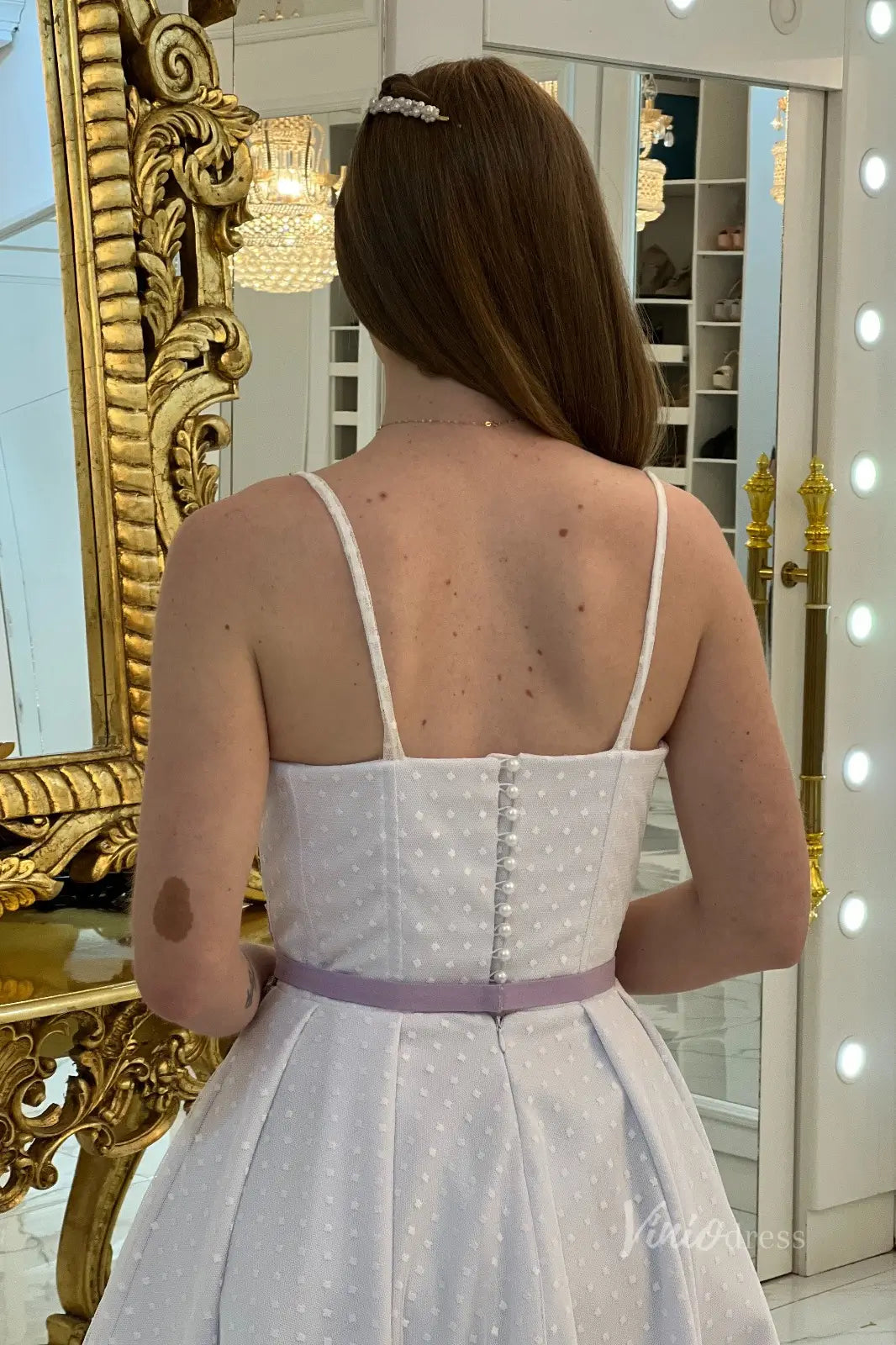 Graceful Floral Embroidered Midi Wedding Dress with Sweetheart Bustier & Dotted Tulle Skirt – FW252-wedding dresses 2025 -Viniodress-White-Custom Size-