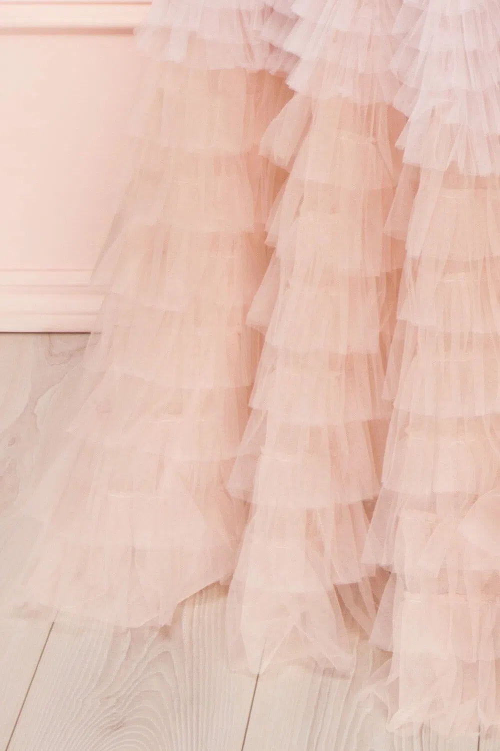 Prom Dress 2025 Gradient Tiered Ruffle Prom Dress Strapless Wedding Dresses VW1161-unique wedding dresses-Blush Pink-Custom Size-Viniodress