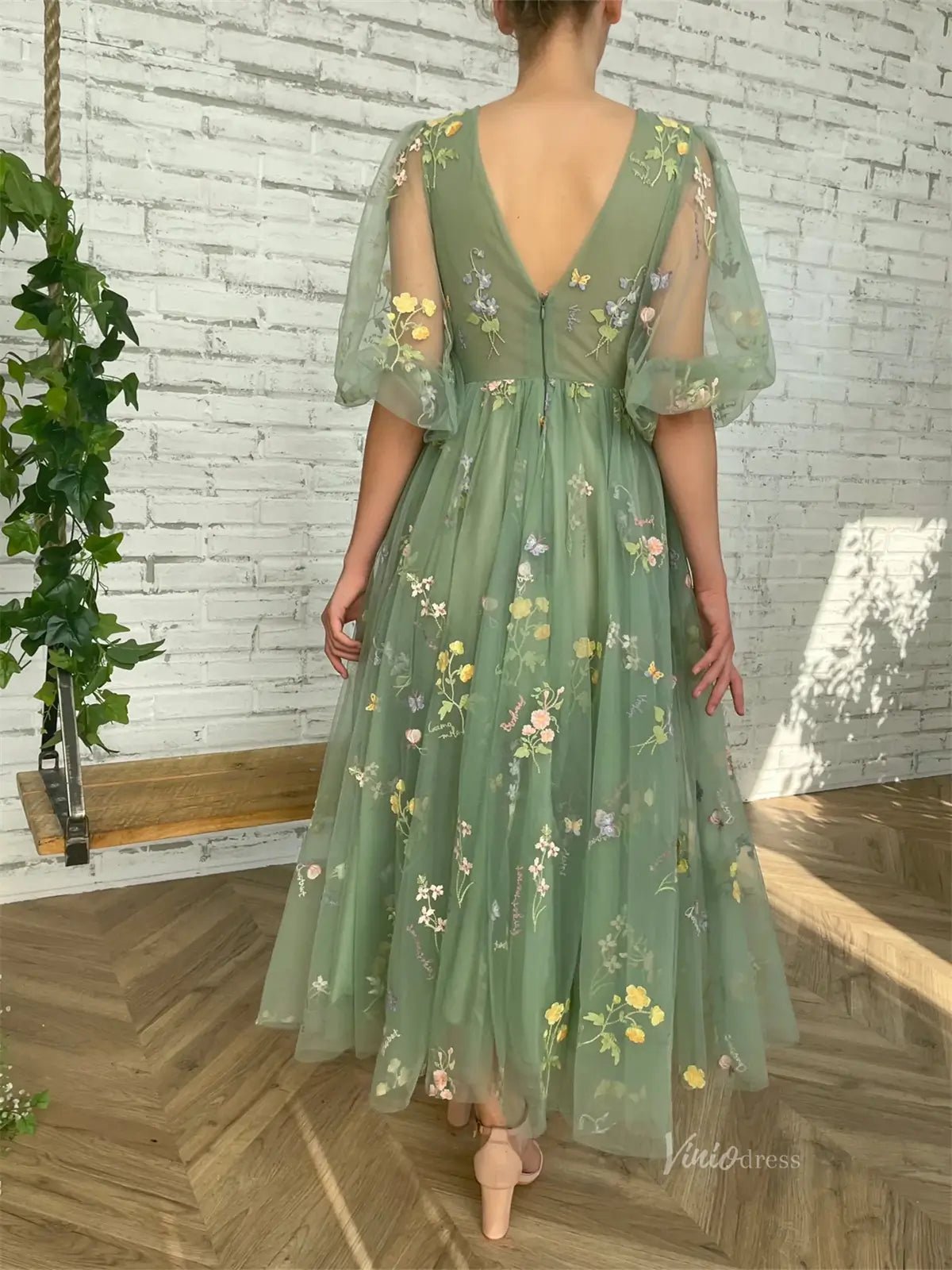 Green Floral Lace Prom Dresses with Sheer Puffed Sleeves, V - Neck & Pockets - TO008C - Viniodressprom dressesGreenCustom Size - Formal Dresses - Ball Gowns