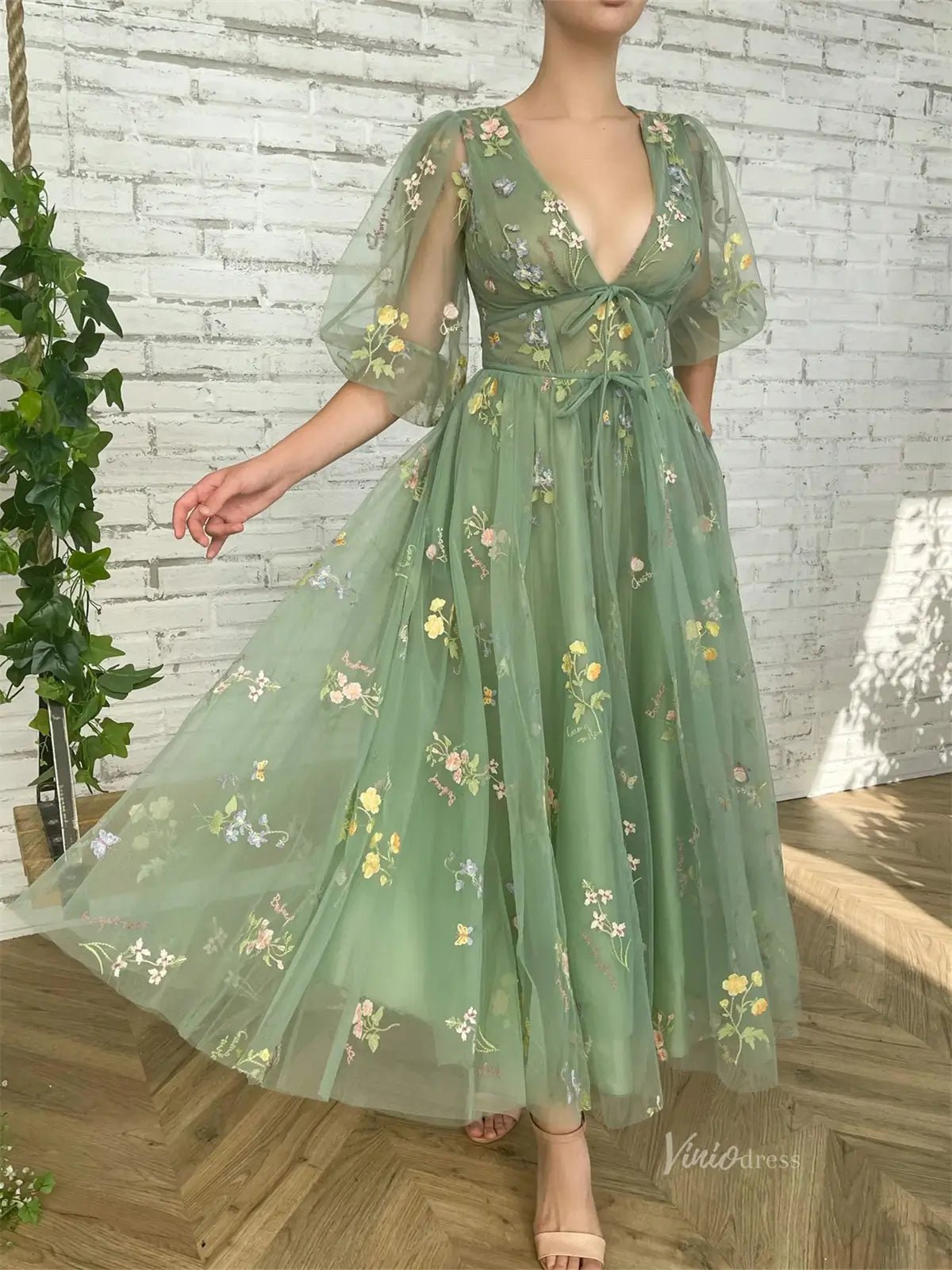 Green Floral Lace Prom Dresses with Sheer Puffed Sleeves, V - Neck & Pockets - TO008C - Viniodressprom dressesGreenCustom Size - Formal Dresses - Ball Gowns