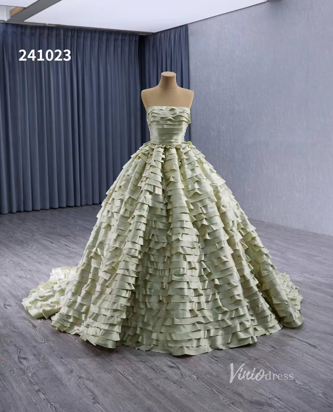 Green Ruffled Off the Shoulder Wedding Dresses Removable Sleeve Quinceanera Dress 241023 - ViniodressQuinceanera DressesGreenCustom Size - Formal Dresses - Ball Gowns