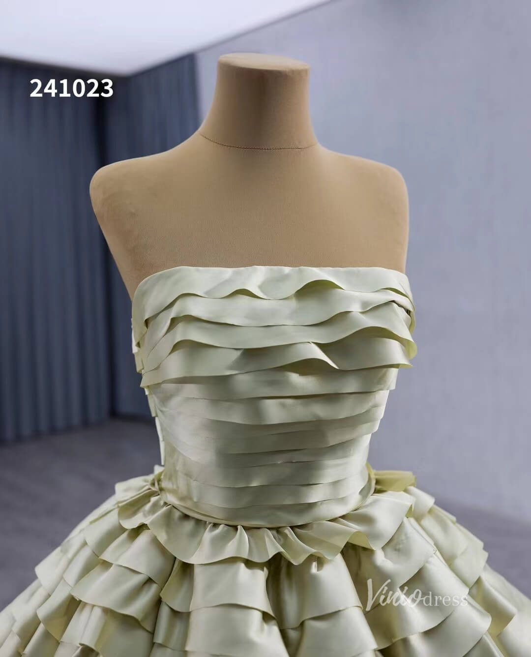 Green Ruffled Off the Shoulder Wedding Dresses Removable Sleeve Quinceanera Dress 241023 - ViniodressQuinceanera DressesGreenCustom Size - Formal Dresses - Ball Gowns