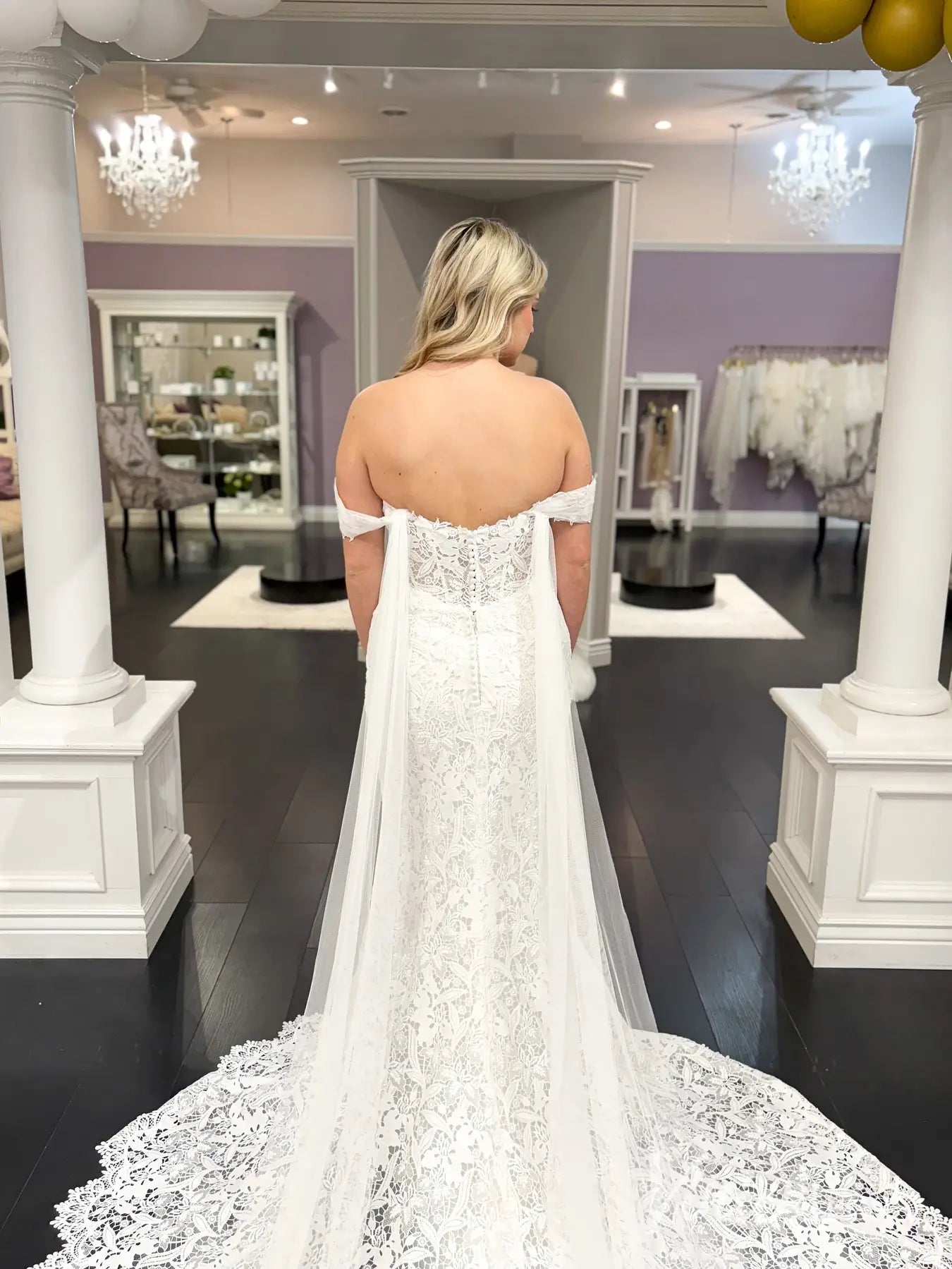 Guipure Lace Mermaid Wedding Dress with Basque Waist and Dramatic Train – ML101-wedding dresses 2025 -Viniodress-Ivory-Custom Size-