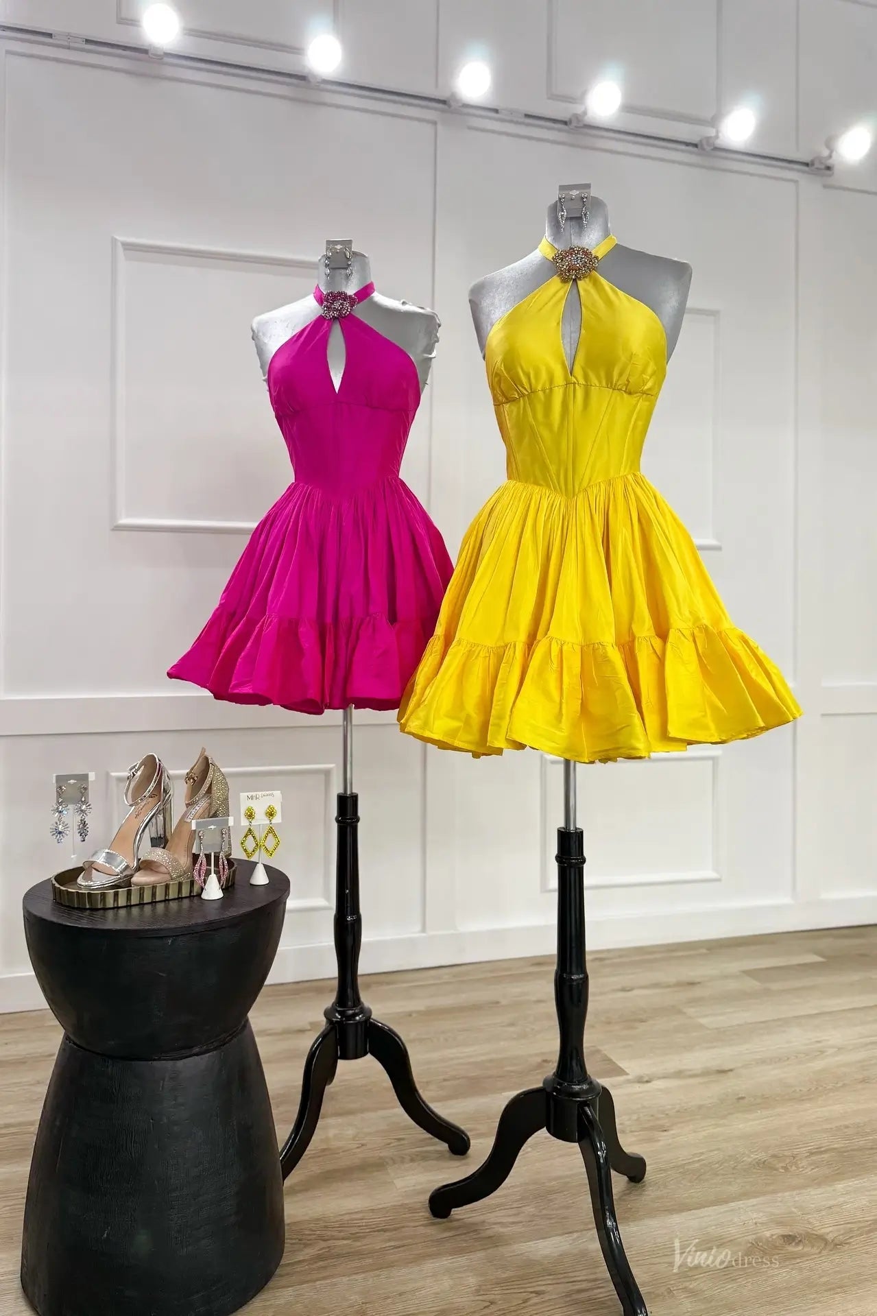 Halter Homecoming Dress with Rhinestone Neck, Keyhole Cutout & Tiered Skirt – HS013-Homecoming Dresses 2026-Viniodress-Fuchsia-Custom Size – Add Measurements in Cart-