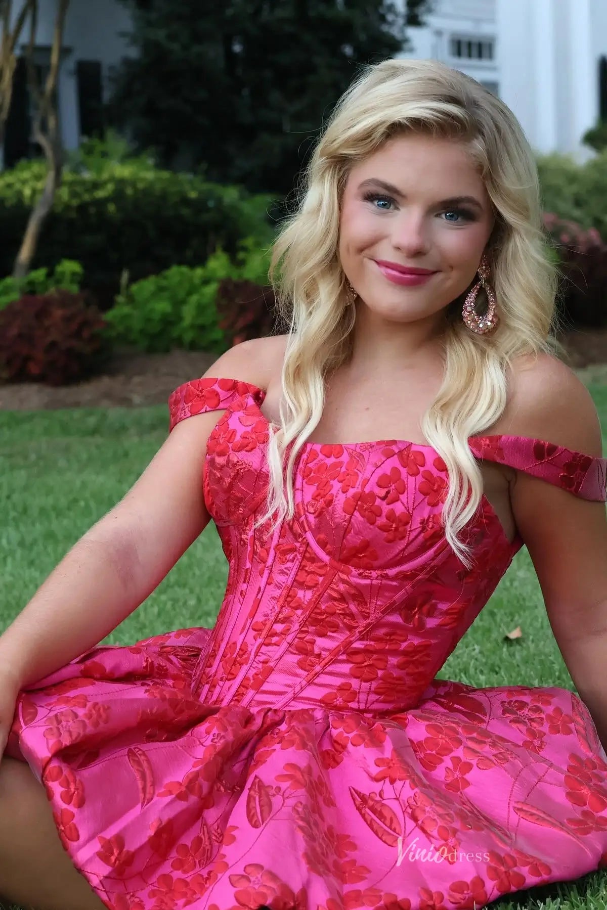 Hot Pink Jacquard Bubble Homecoming Dress with Corset Bodice & Wide Straps – JC030-Homecoming Dresses 2026-Viniodress-Hot Pink-Custom Size-