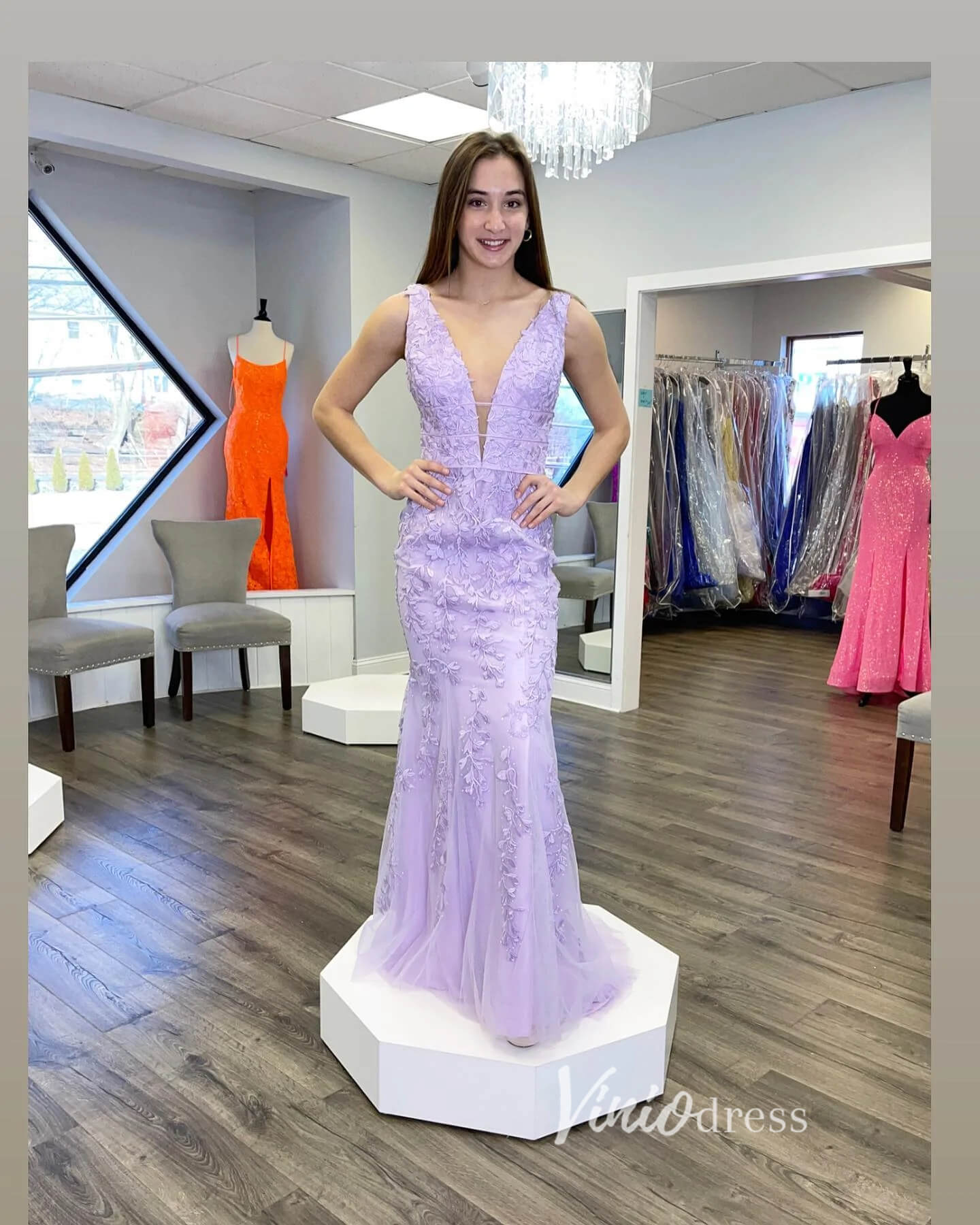 Prom Dress 2025 Hot Pink Lace Appliqued Mermaid Prom Dresses Plunging V-neck FD1250H-unique prom dresses-Lavender-Custom Size-Viniodress