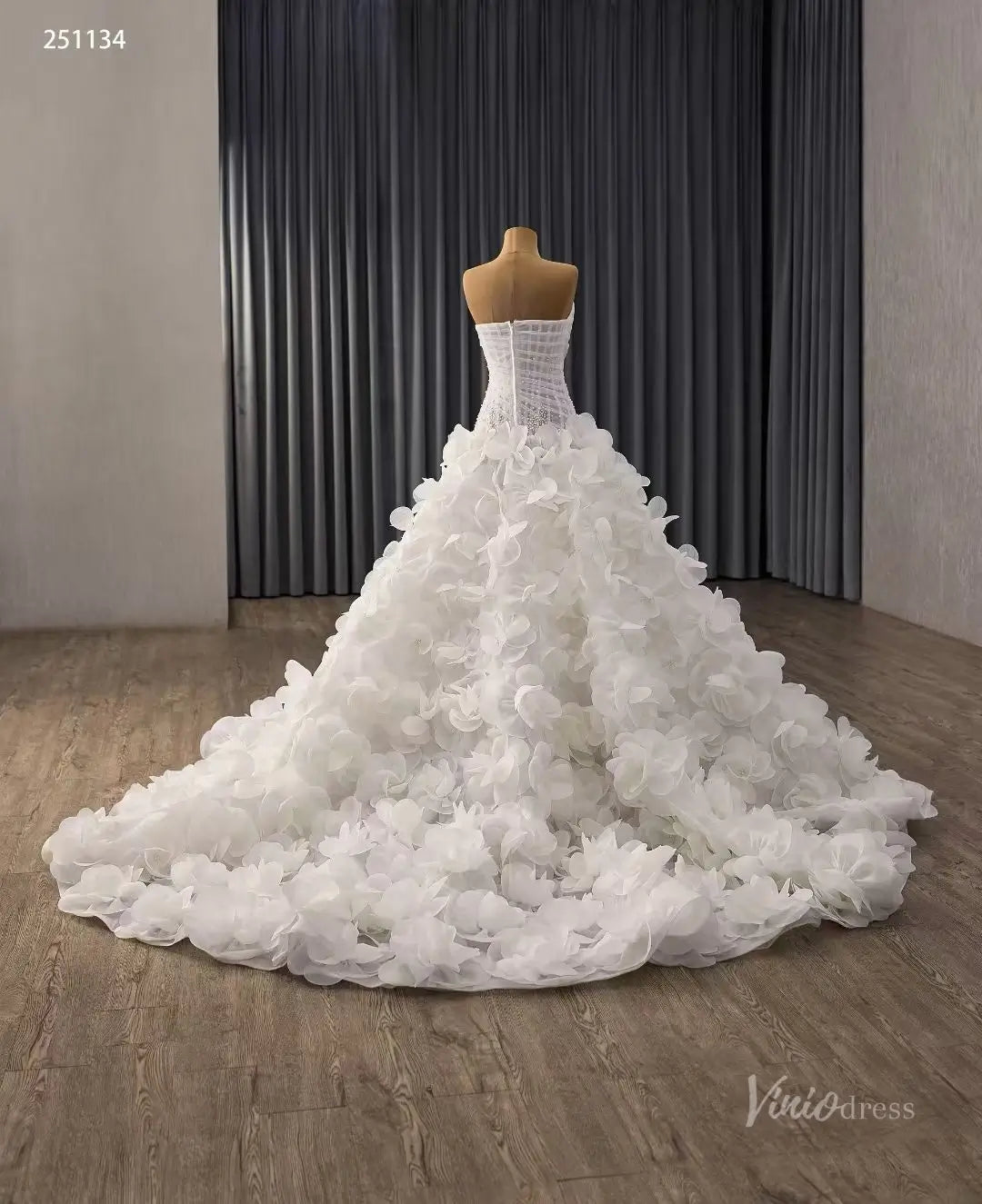 Ivory 3D Floral Wedding Dress with Pearl Corset, Removable Off-Shoulder Sleeves & Sculptural Flower Skirt – 251134-wedding dresses 2026-Viniodress-Ivory-Custom Size – Add Measurements in Cart-
