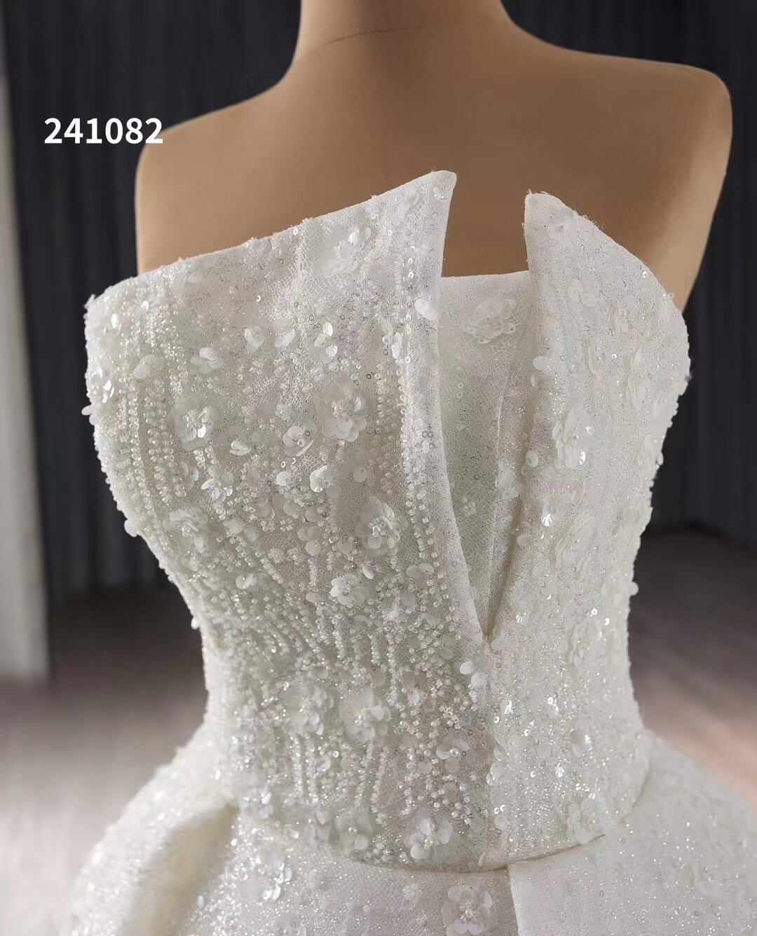 Ivory Beaded Flower Lace Wedding Gowns Strapless Sparkly Quince Dress 241082-Quinceanera Dresses-Viniodress-Viniodress