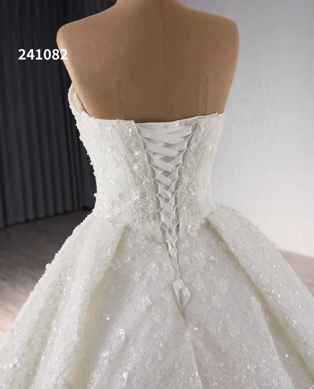 Ivory Beaded Flower Lace Wedding Gowns Strapless Sparkly Quince Dress 241082-Quinceanera Dresses-Viniodress-Viniodress