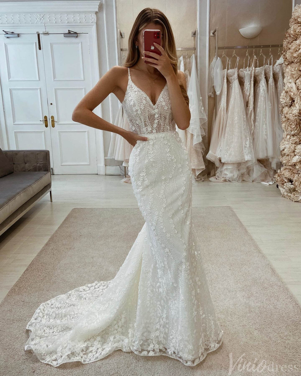 Ivory Beaded Lace Applique Spaghetti Strap Wedding Dresses V-Neck Mermaid Bridal Gown VW2174-wedding dresses-Viniodress