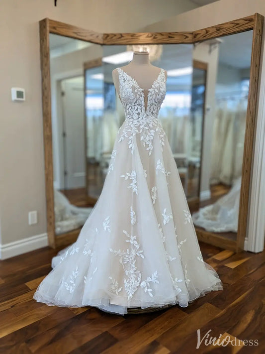 Ivory Floral Lace A-Line Wedding Dress with Plunging V-Neckline, Illusion Bodice, and Chapel Train – LA131-wedding dresses 2025 -Viniodress-Ivory-Custom Size-