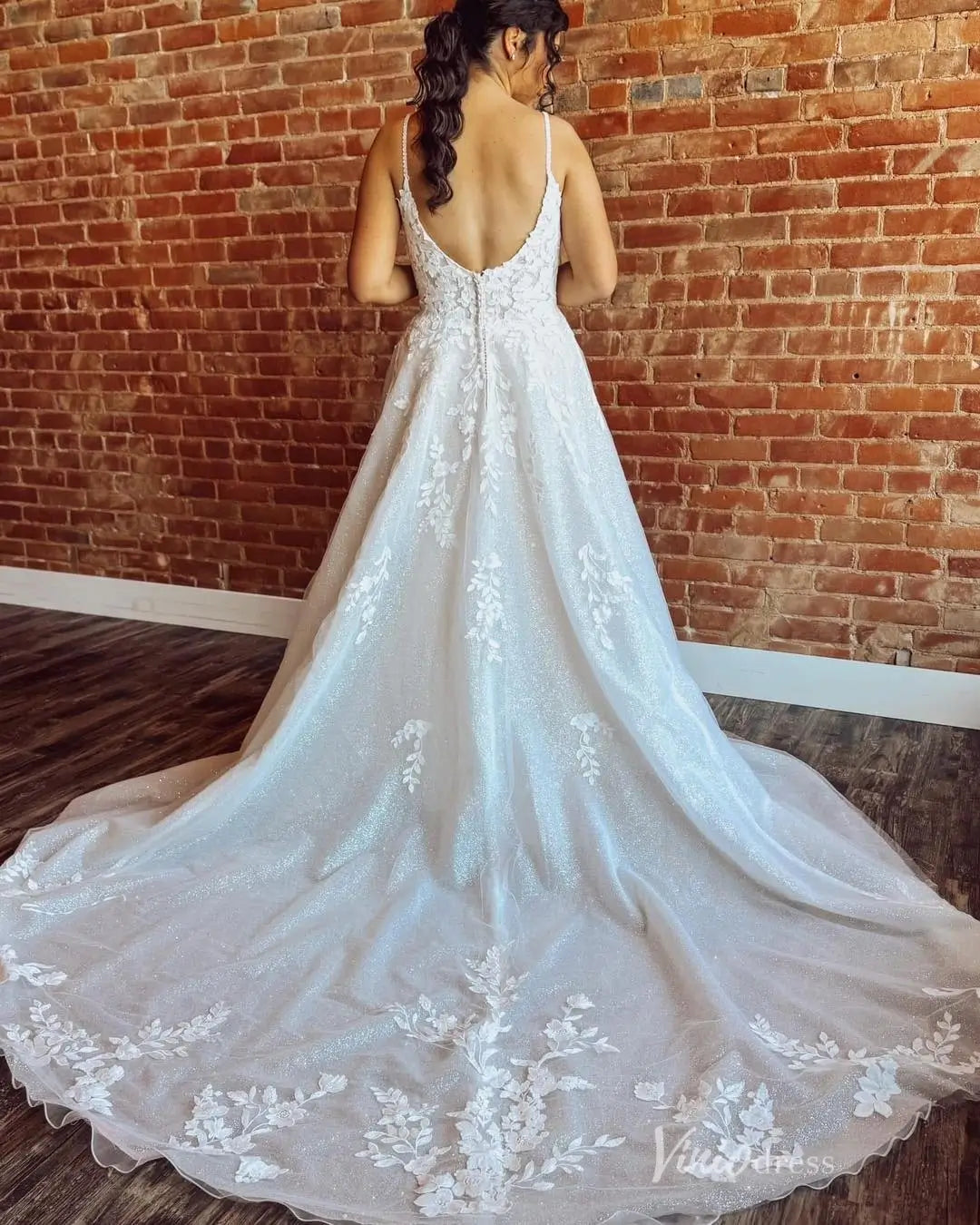 Ivory Glitter Tulle A-Line Wedding Dress with Floral Appliqué Bodice, Spaghetti Straps & Chapel Train – LA161-wedding dresses 2026-Viniodress-Ivory-Custom Size-