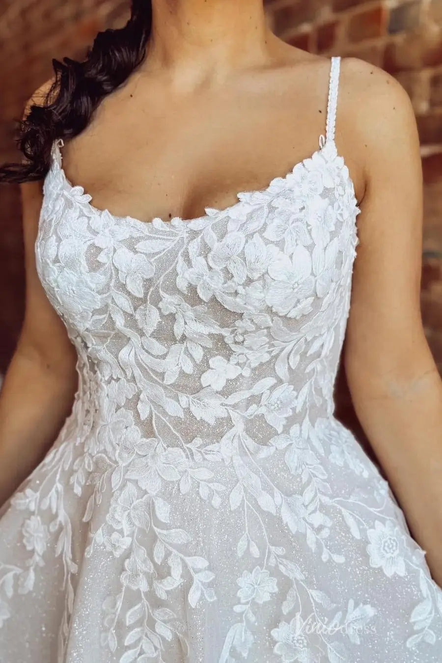 Ivory Glitter Tulle A-Line Wedding Dress with Floral Appliqué Bodice, Spaghetti Straps & Chapel Train – LA161-wedding dresses 2026-Viniodress-Ivory-Custom Size-