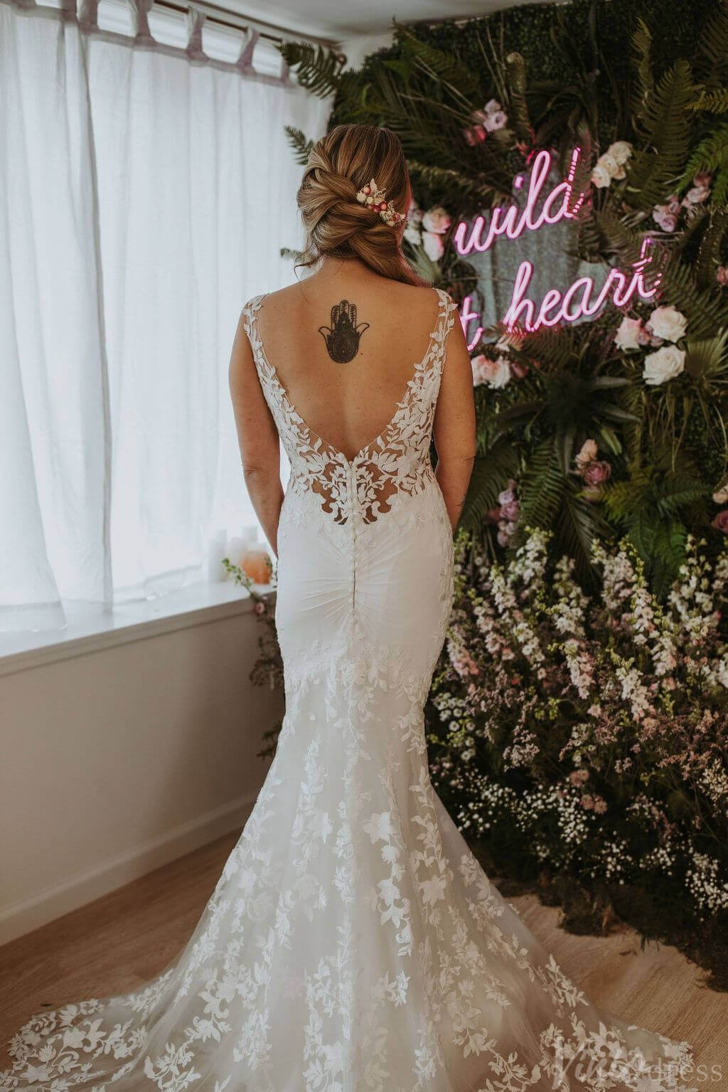 Ivory Lace Applique Bohemian Wedding Dresses V-Neck Boho Bridal Gown AW1035-wedding dresses 2025 -Viniodress-Ivory-Custom Size-