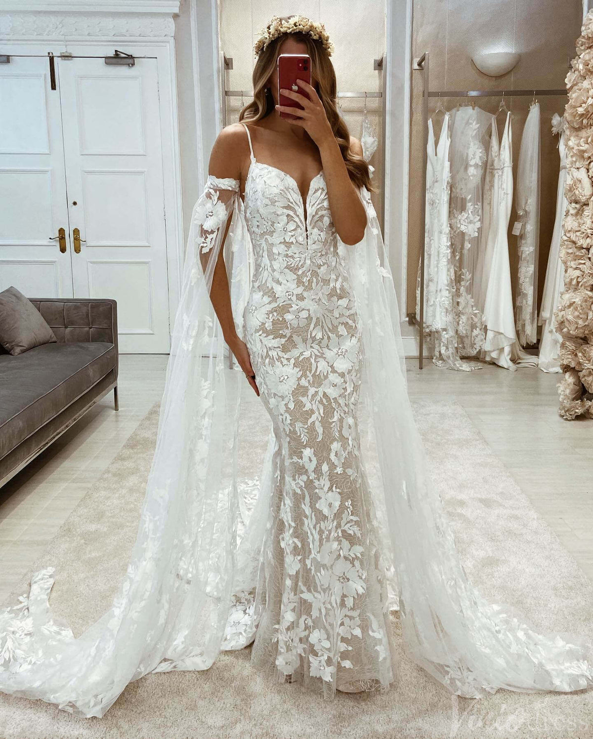 Ivory Lace Applique Extra Long Sleeve Wedding Dresses Spaghetti Strap Mermaid Bridal Gown VW2172-wedding dresses-Viniodress