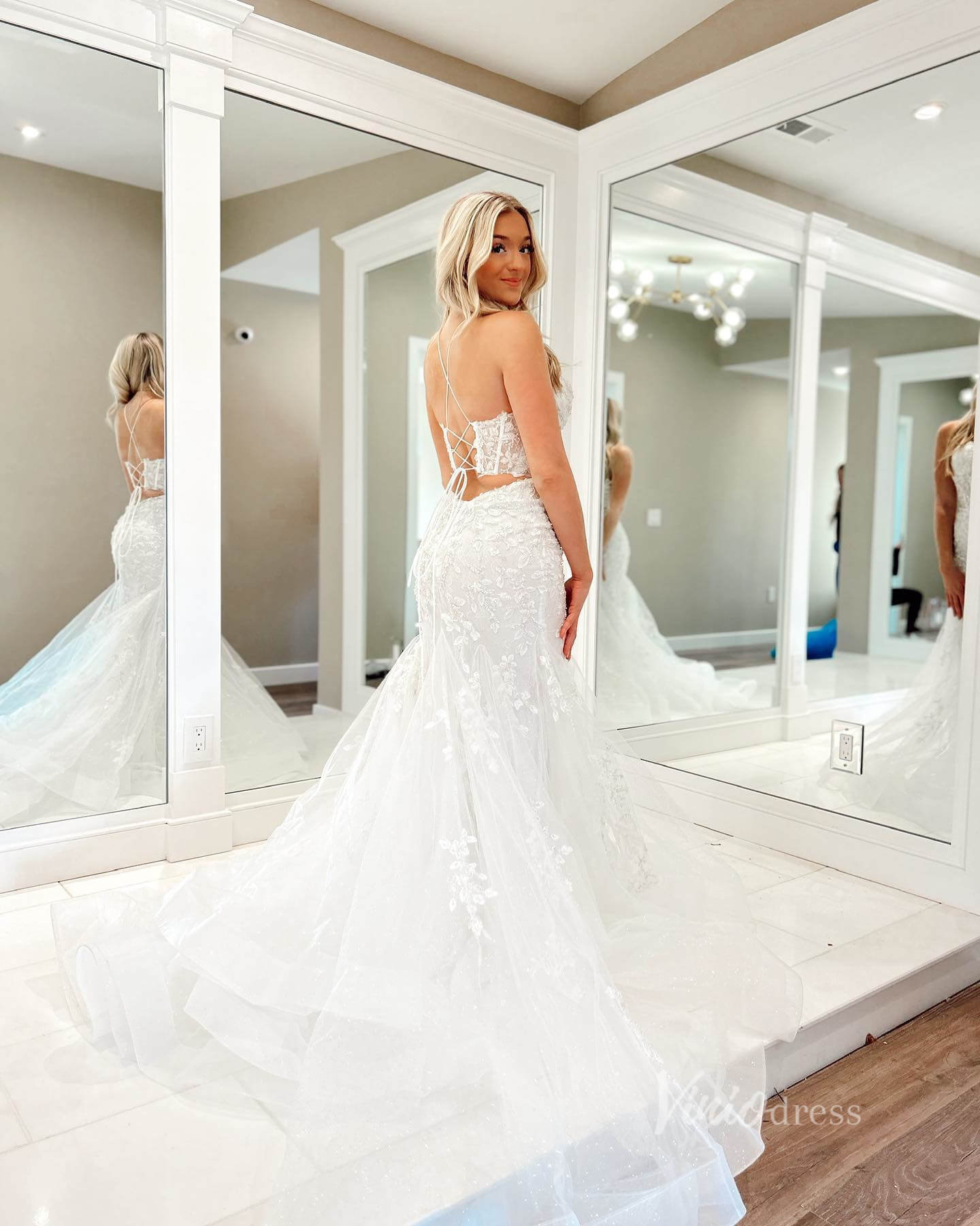 Ivory Lace Applique Mermaid Wedding Dresses Spaghetti Strap Sheer Boned Bodice VW2221-wedding dresses 2025 -Viniodress-Ivory-Custom Size-