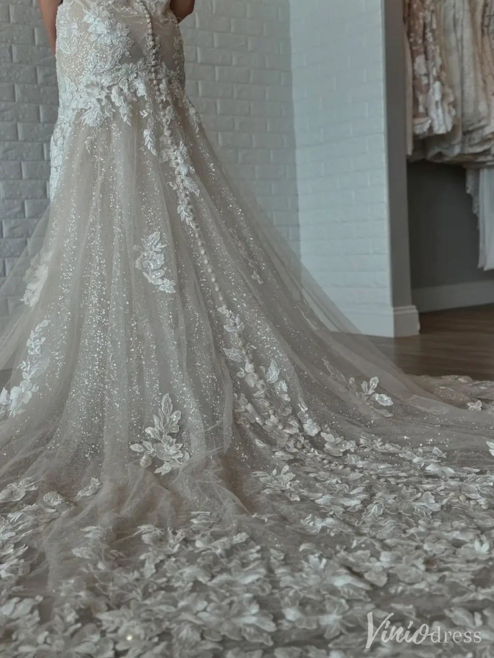 Ivory Lace Off-Shoulder Mermaid Wedding Dress with Floral Appliqués & Sparkly Train – Style VW2519-wedding dresses 2025 -Viniodress-Ivory-Custom Size-