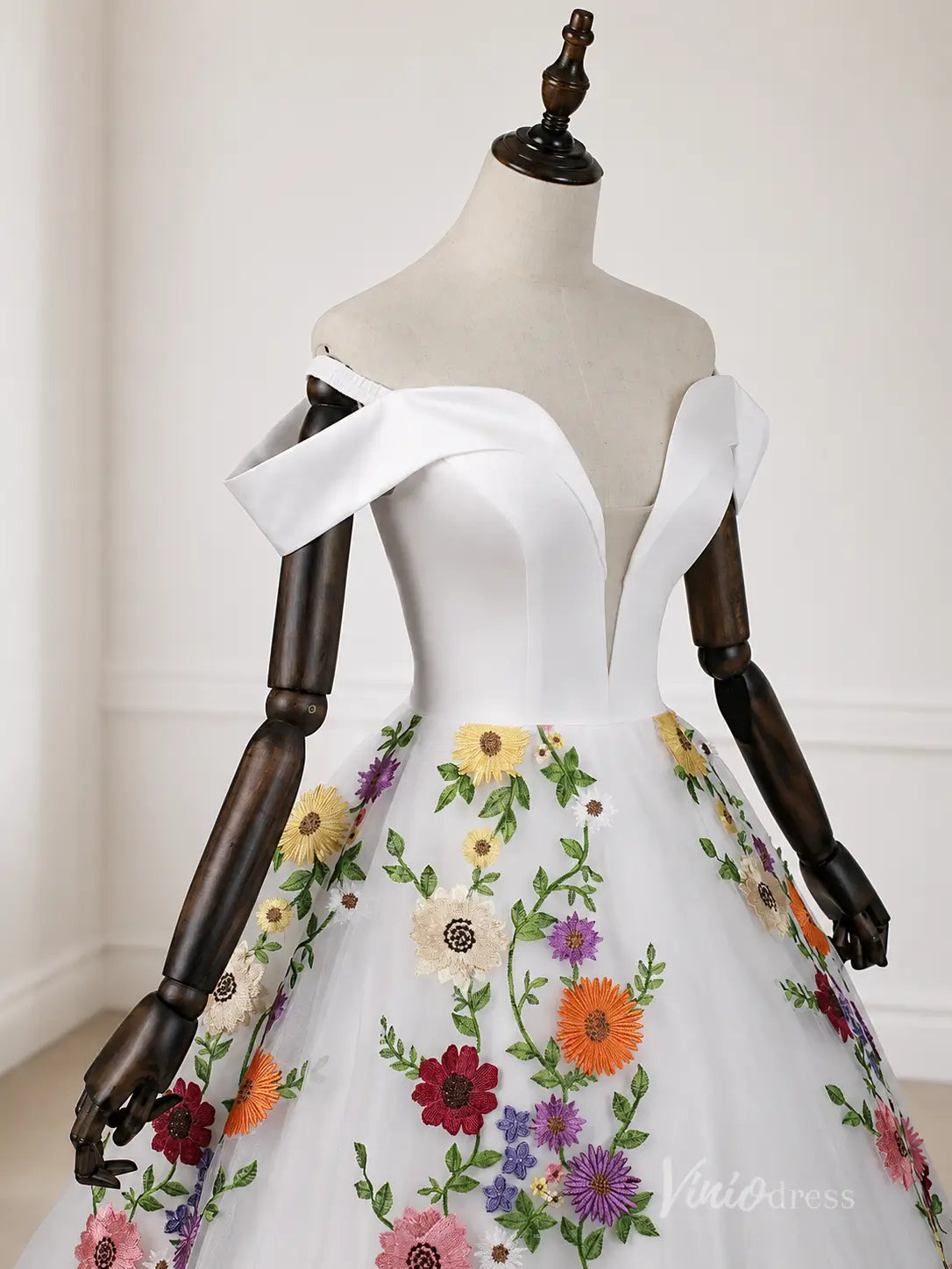 Ivory Off-Shoulder Ball Gown Wedding Dress with Colorful 3D Floral Appliqués & Plunging Sweetheart Neckline – FW284-wedding dresses 2026-Viniodress-Ivory-Custom Size – Add Measurements in Cart-