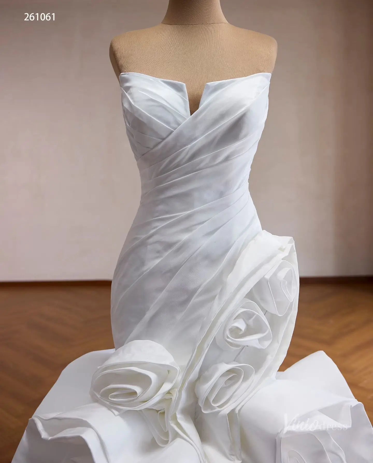 Ivory Strapless Ruched Mermaid Wedding Dress with Sculptural Rosette Ruffles – 261061-wedding dresses 2026-Viniodress-Ivory-Custom Size – Add Measurements in Cart-