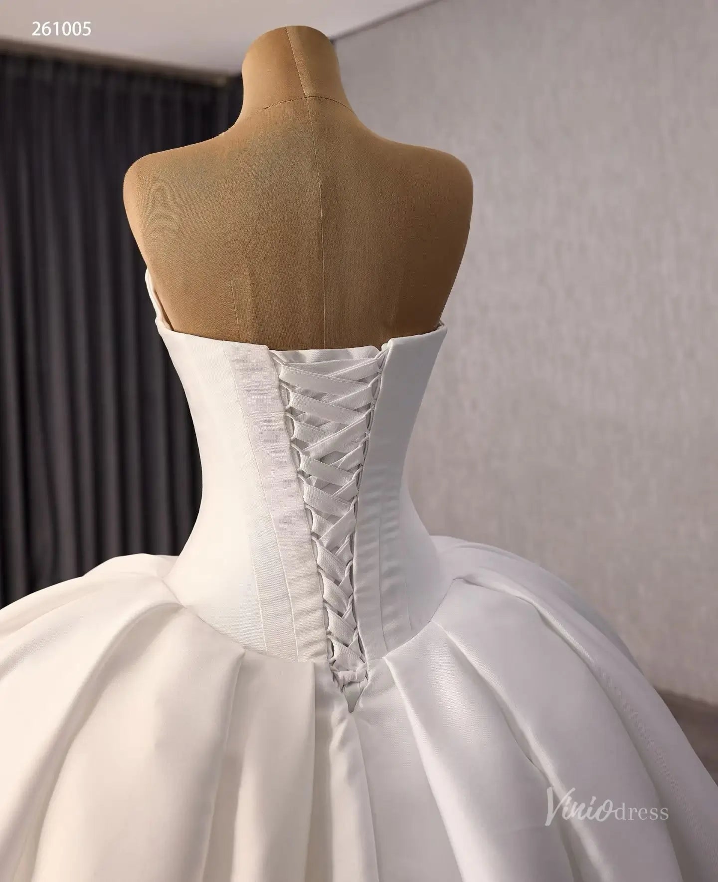 Ivory Strapless Satin Ball Gown Wedding Dress with Sweetheart Neckline & Basque Waist – 261005-wedding dresses 2026-Viniodress-Ivory-Custom Size – Add Measurements in Cart-