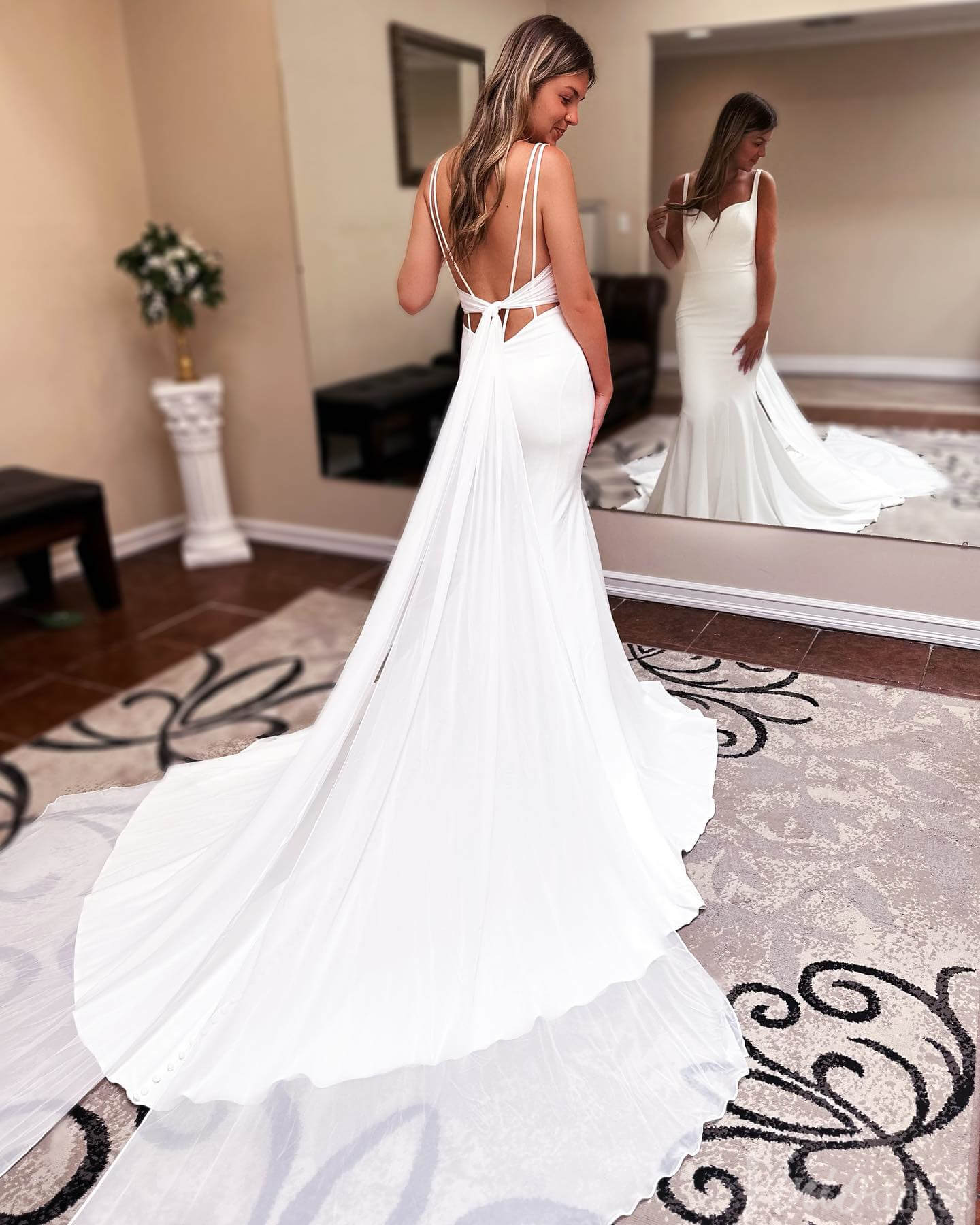 Ivory Sweetheart Mermaid Wedding Dresses with Chiffon Train Spaghetti Strap Bridal Gown VW2221 - Viniodresswedding dressesIvoryCustom Size - Formal Dresses - Ball Gowns