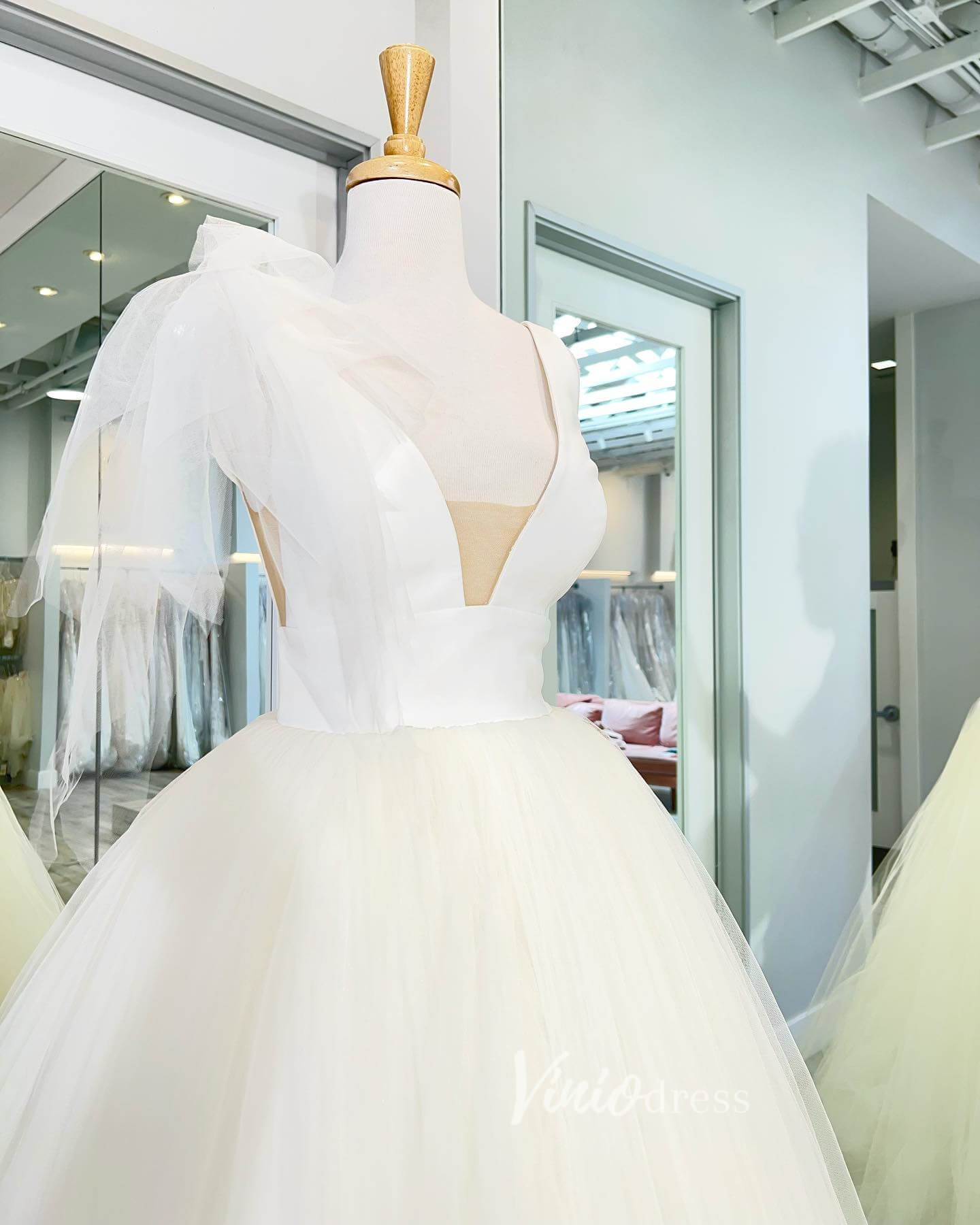 Ivory Tulle Prom Dresses Plunging V-Neck Evening Gown FD3196-prom dresses 2025 -Viniodress-Ivory-Custom Size-