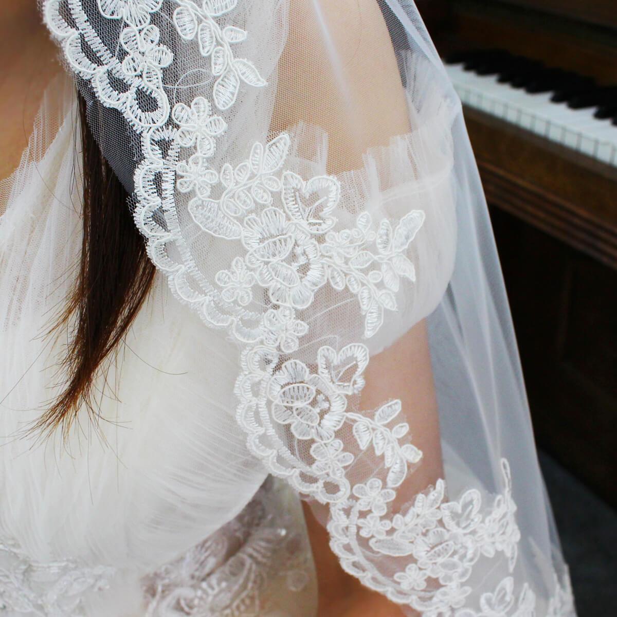 Lace Appliqued Mantilla Veils Fingertip Length V687-Bridal Veil 2025 -Viniodress-Ivory-