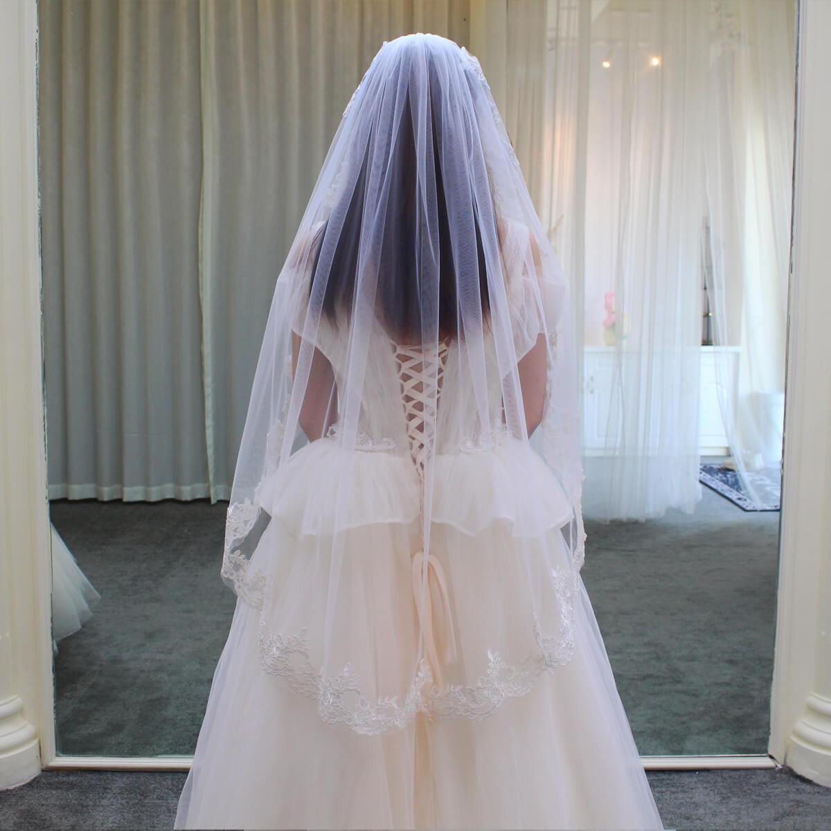 Lace Appliqued Mantilla Veils Fingertip Length V687-Bridal Veil 2025 -Viniodress-Ivory-