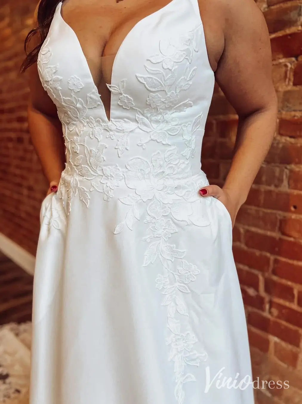 Lace Appliqued Satin Wedding Dress with Spaghetti Straps, Pockets, Plunging V Neck, Chapel Train – LA110-prom dresses 2025 -Viniodress-Ivory-Custom Size-