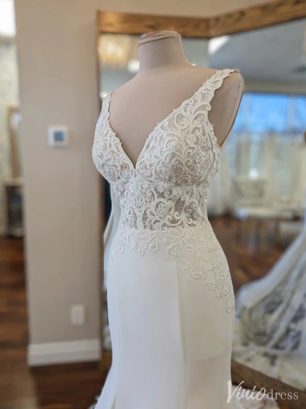 Lace Illusion V-Neck Wedding Dress with Crepe Skirt and Sheer Cutout Train – VW2559-wedding dresses 2025 -Viniodress-White-Custom Size-