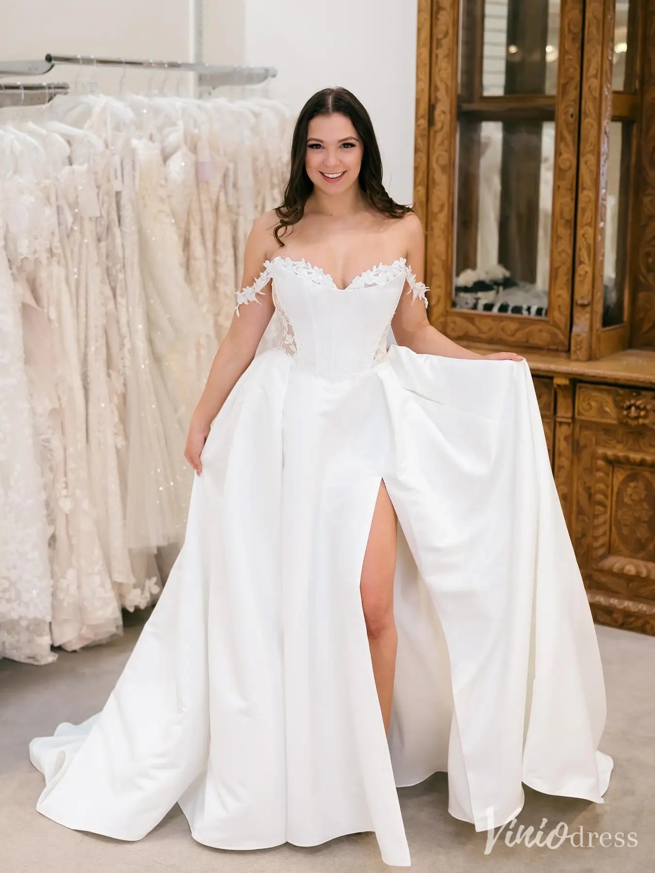 Lace Sweetheart Off-Shoulder Satin Wedding Dress with Sheer Corset and Slit – VW2605-wedding dresses 2025 -Viniodress-Ivory-Custom Size-