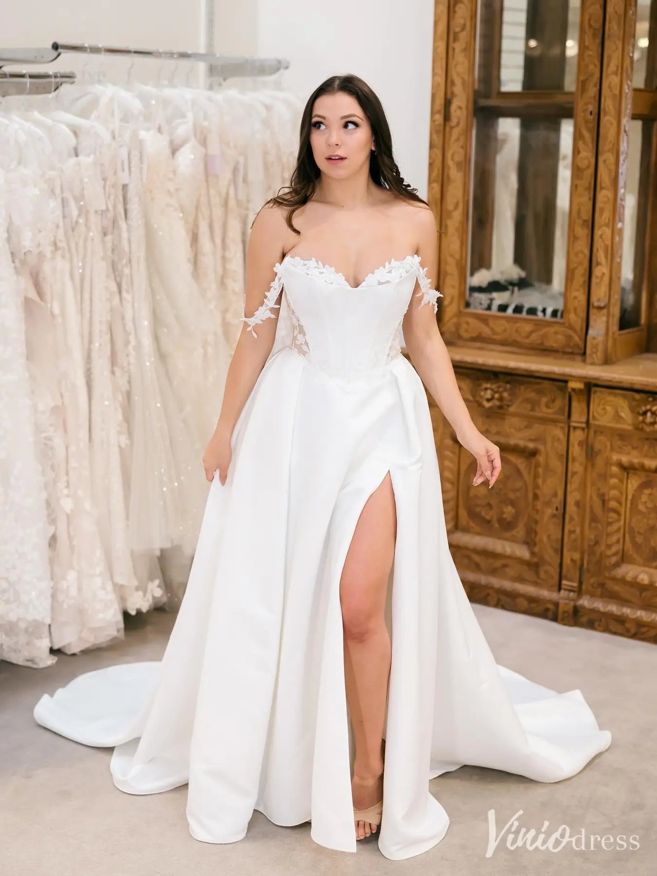 Lace Sweetheart Off-Shoulder Satin Wedding Dress with Sheer Corset and Slit – VW2605-wedding dresses 2025 -Viniodress-Ivory-Custom Size-