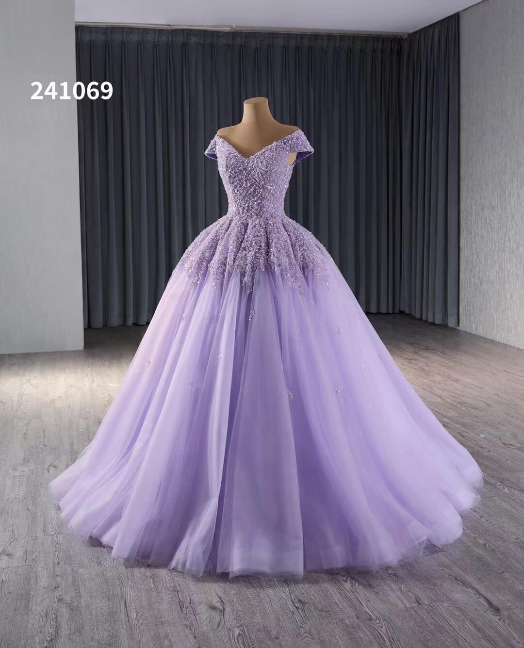 Lavender Beaded Sequin Wedding Gowns Off the Shoulder Quince Dress 241069-Quinceanera Dresses-Viniodress-Viniodress