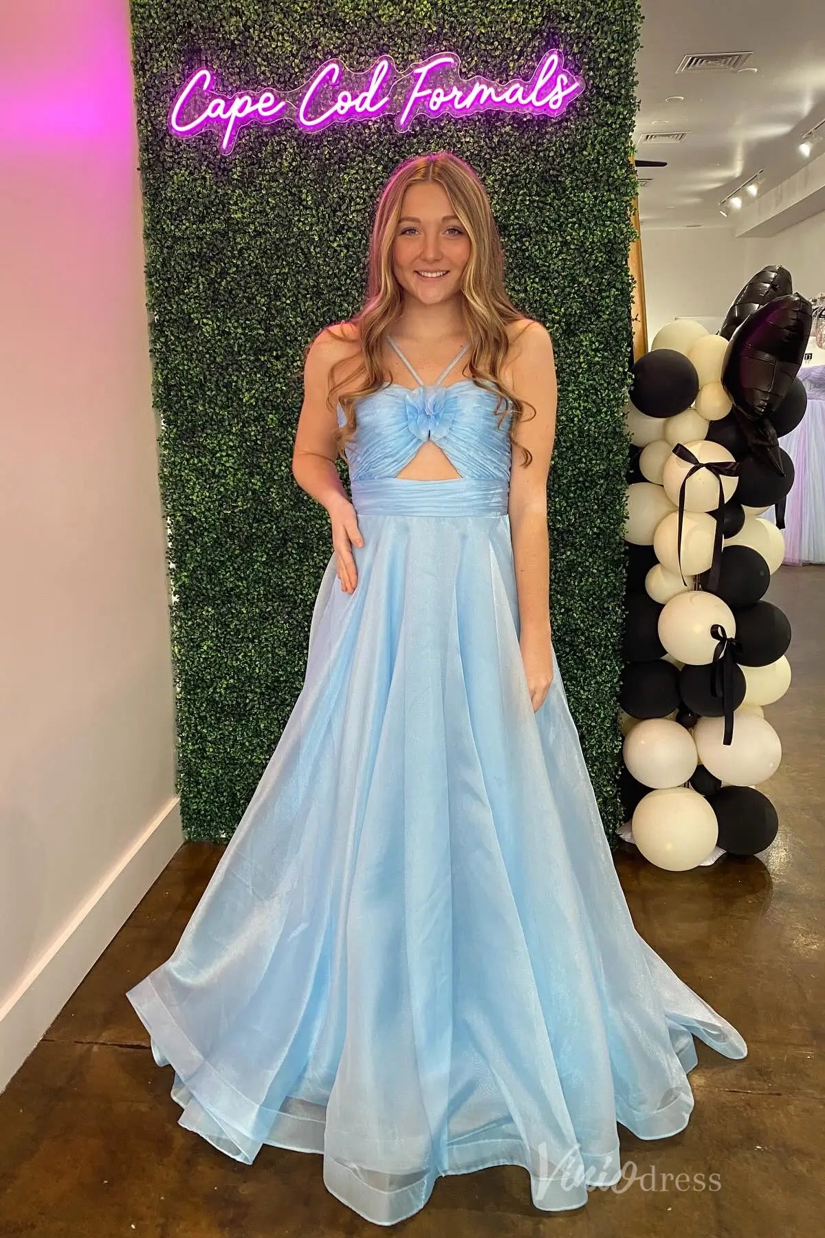 Light Blue Glitter Tulle Prom Dress with 3D Floral Bow, Keyhole Cutout, Chapel Train – AS029-prom dresses 2025 -Viniodress-Light Blue-Custom Size-