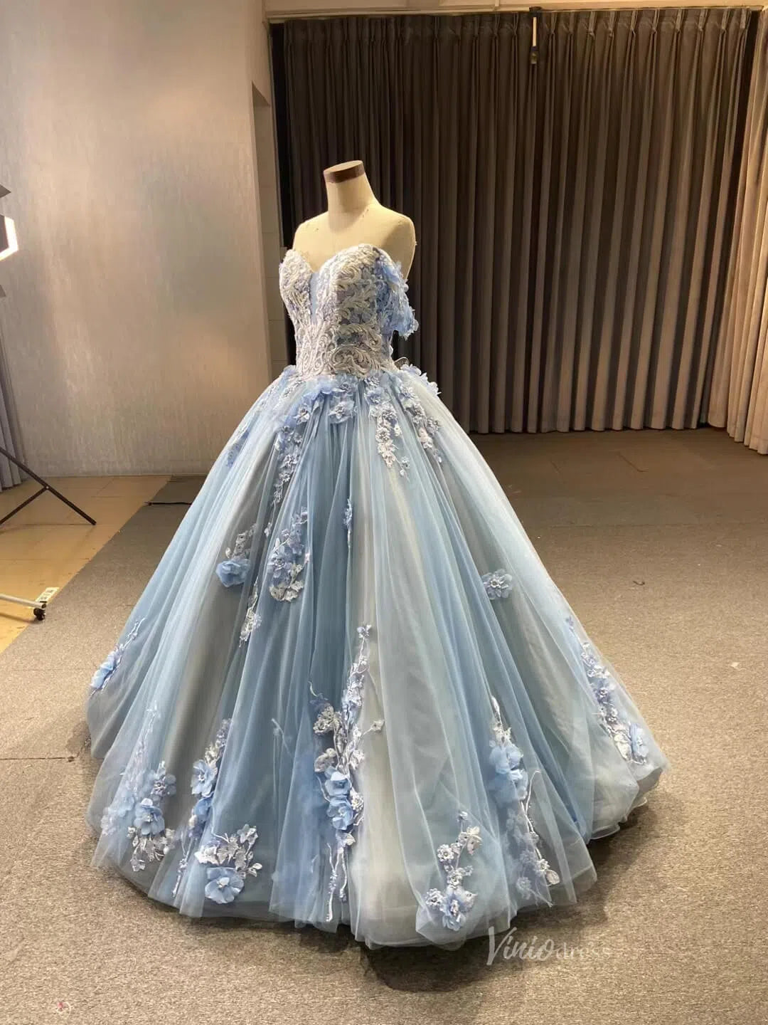 Prom Dress 2025 Light Blue Tulle Quince Dresses 3D Flower Off the Shoulder Cinderella Ball Gown 66706-unique Quinceanera Dresses-Light Blue-Custom Size-Viniodress