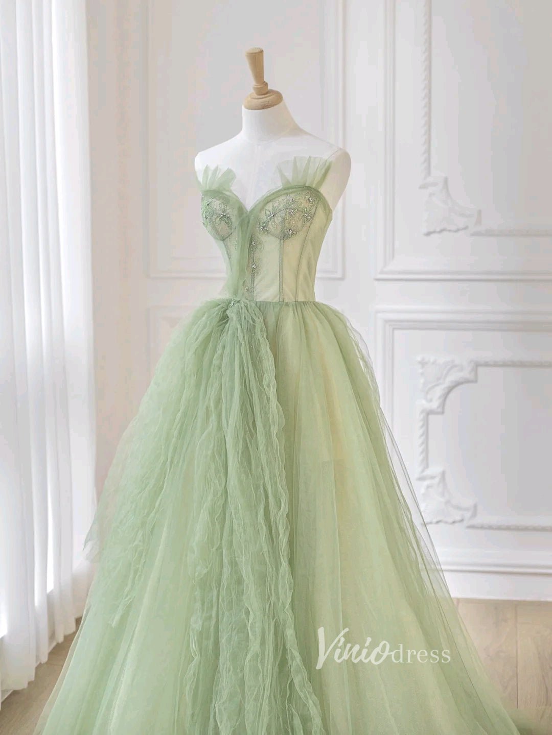 Light Green Tulle Prom Dresses Strapless Evening Dress FD3222 Viniodress Light Green Tulle Prom Dresses Strapless Evening Dress FD3222 Viniodress