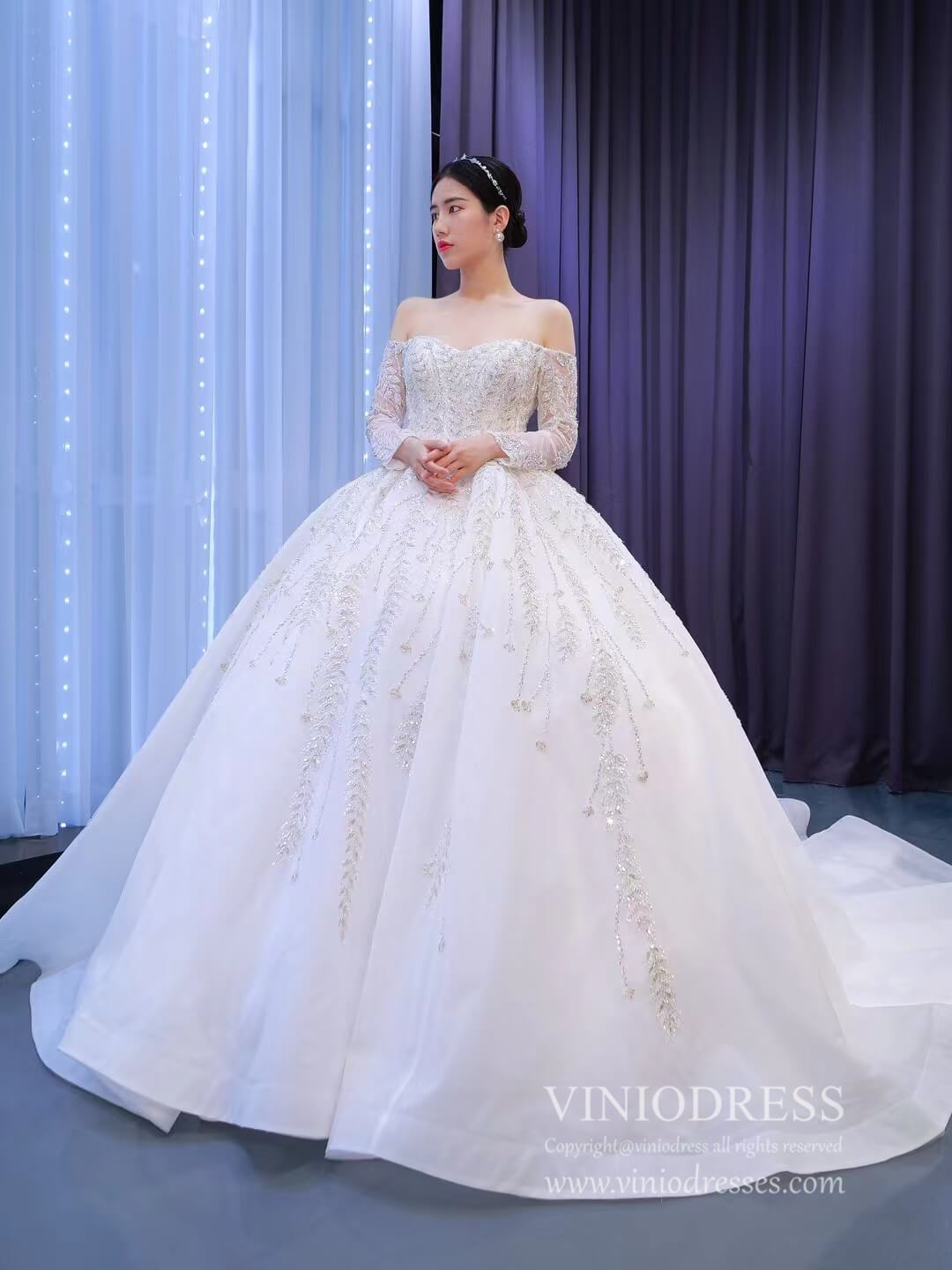 Luxury Ball Gown Wedding Dresses with Long Sleeves| Off-the-Shoulder, Viniodress Luxury Ball Gown Wedding Dresses with Long Sleeves| Off-the-Shoulder, Viniodress