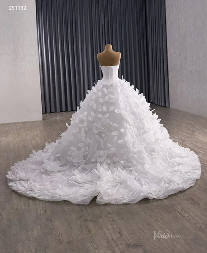 Luxury Handmade Petal Wedding Dresses | Basque Waist Bridal Gown with 3D Flowers, Corset Back & 1m Train 251132-wedding dresses 2025 -Viniodress-Ivory-Custom Size-