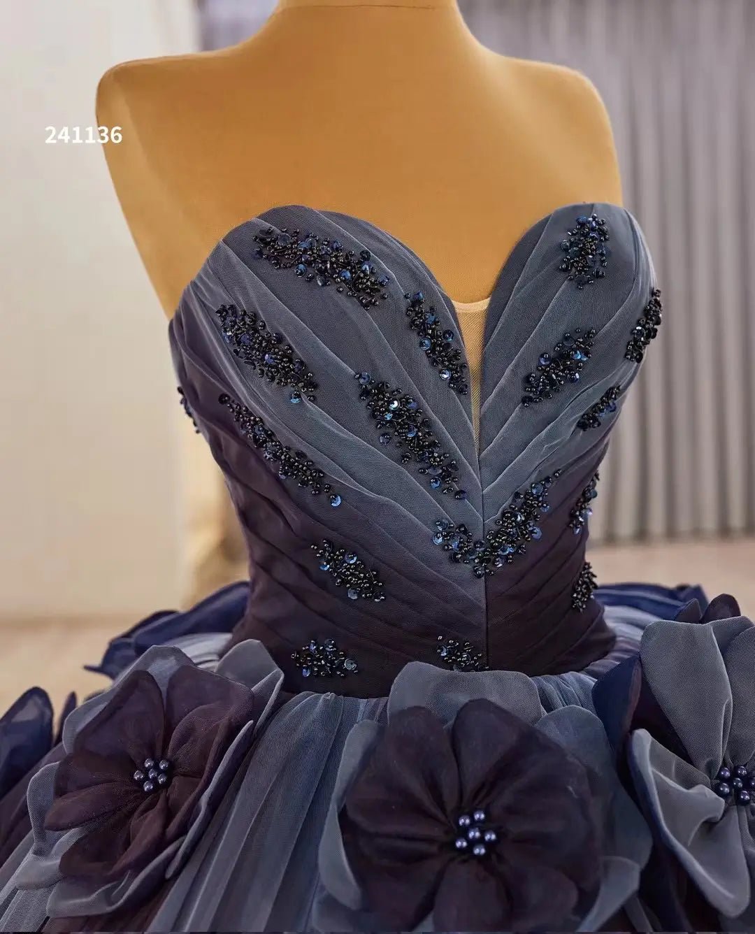 Luxury Navy Blue Petal Wedding Gown 3D Flower Debutante Dresses 241136-Quinceanera Dresses 2025 -Viniodress-Navy-Custom Size-