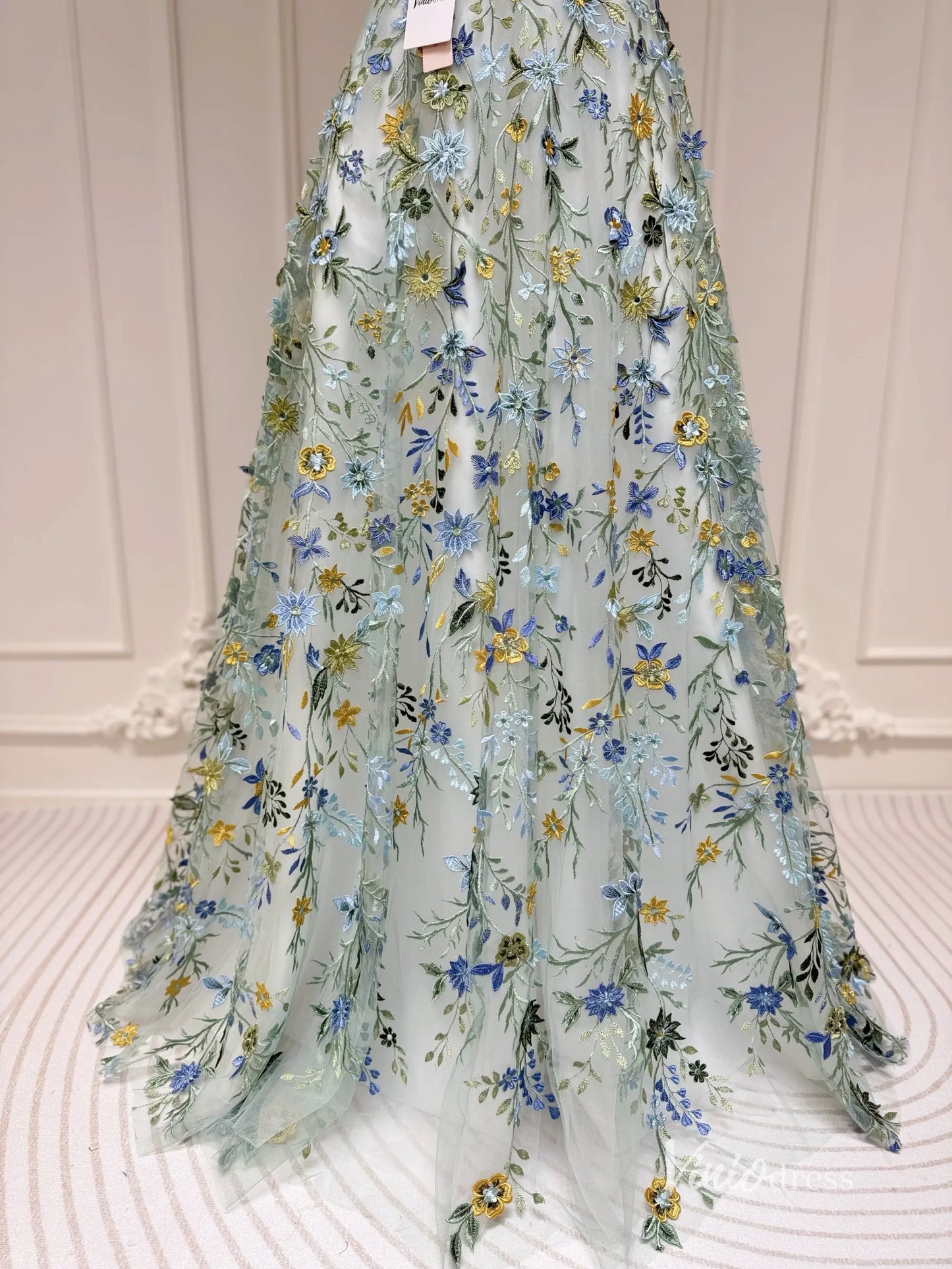 Meadow Floral Embroidered Wedding Dress with Short Sleeves Unique Prom Gown – FW220-prom dresses 2025 -Viniodress-Mauve-Custom Size-