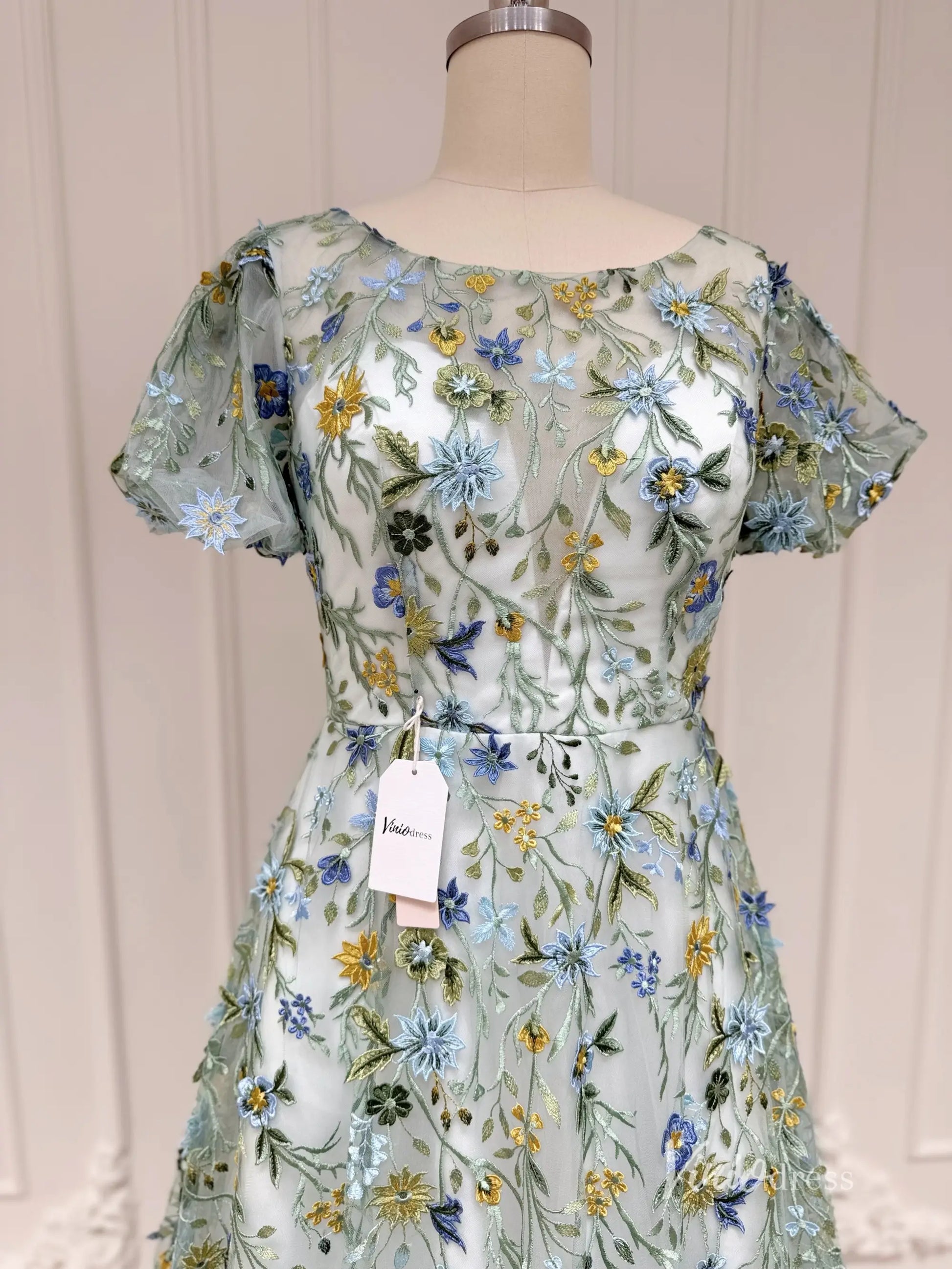 Meadow Floral Embroidered Wedding Dress with Short Sleeves Unique Prom Gown – FW220-prom dresses 2025 -Viniodress-Mauve-Custom Size-