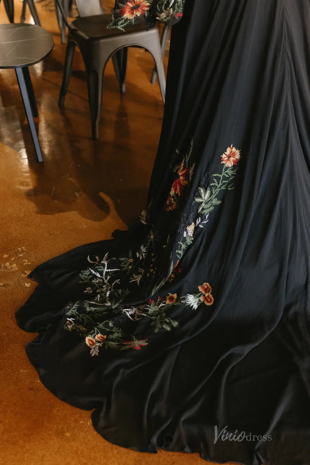 Meadow Floral Whimsical Wedding Dress | Nature-Inspired Gown with Flare Sleeves FW151-wedding dresses 2025 -Viniodress-Ivory-Custom Size-