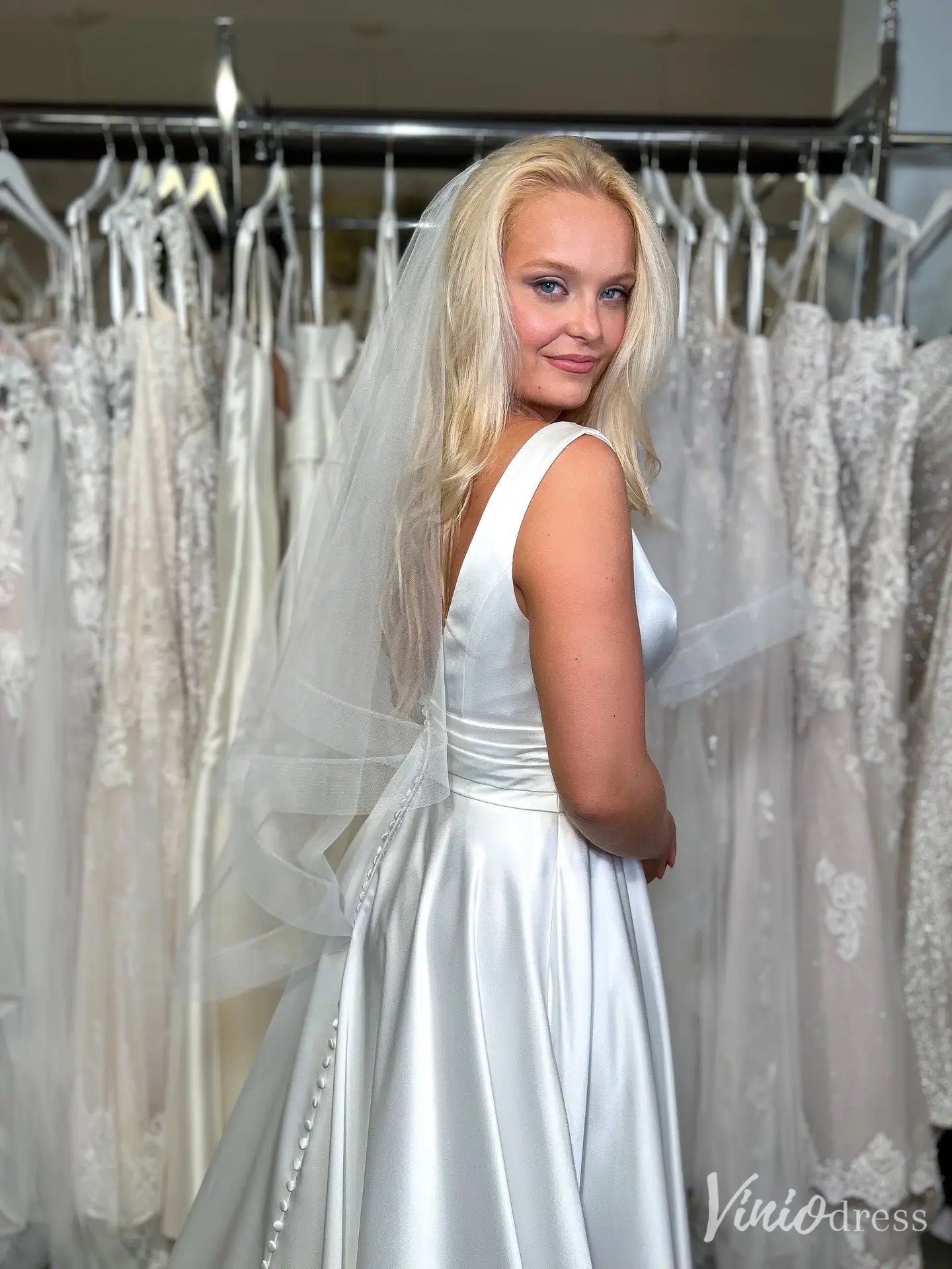 Minimalist Satin Wedding Dress with Deep V Neck, Wide Waistband and Thigh Slit – VW2600-wedding dresses 2025 -Viniodress-White-Custom Size-