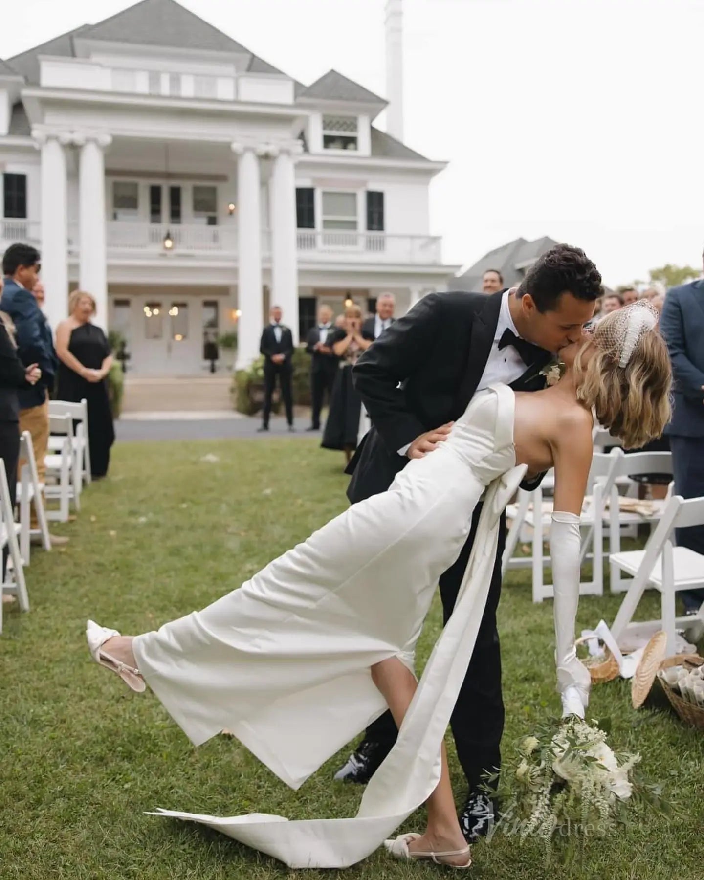 Minimalist Strapless Sheath Wedding Dress with Bow Back Tail, Back Slit & Long Sleeve Gloves MN135-wedding dresses 2025 -Viniodress-Ivory-Custom Size-