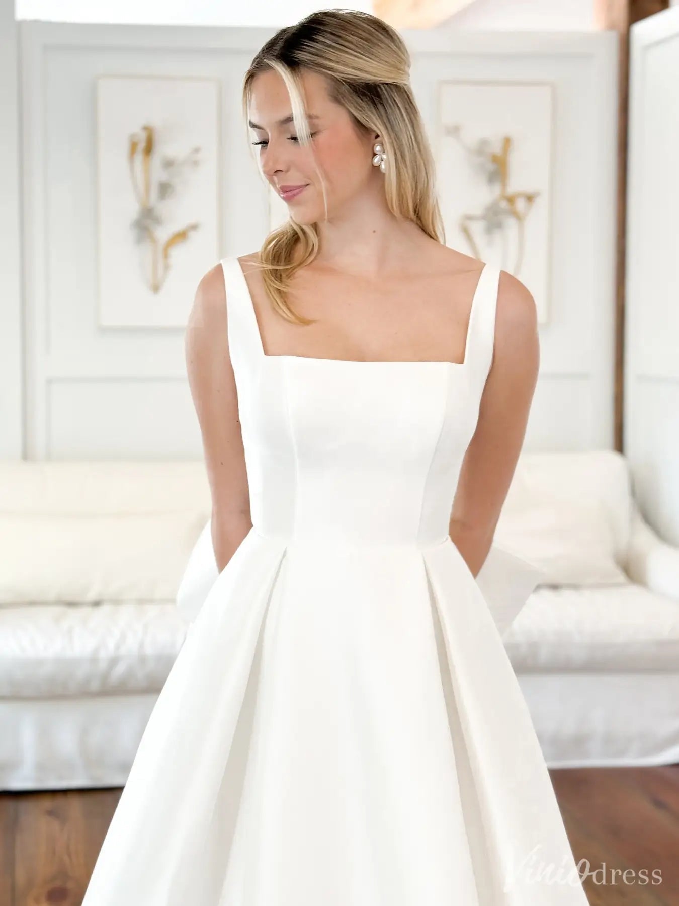 Modern A-Line Wedding Dress with Square Neckline and Oversized Bow – VW2529-wedding dresses 2025 -Viniodress-White-Custom Size-