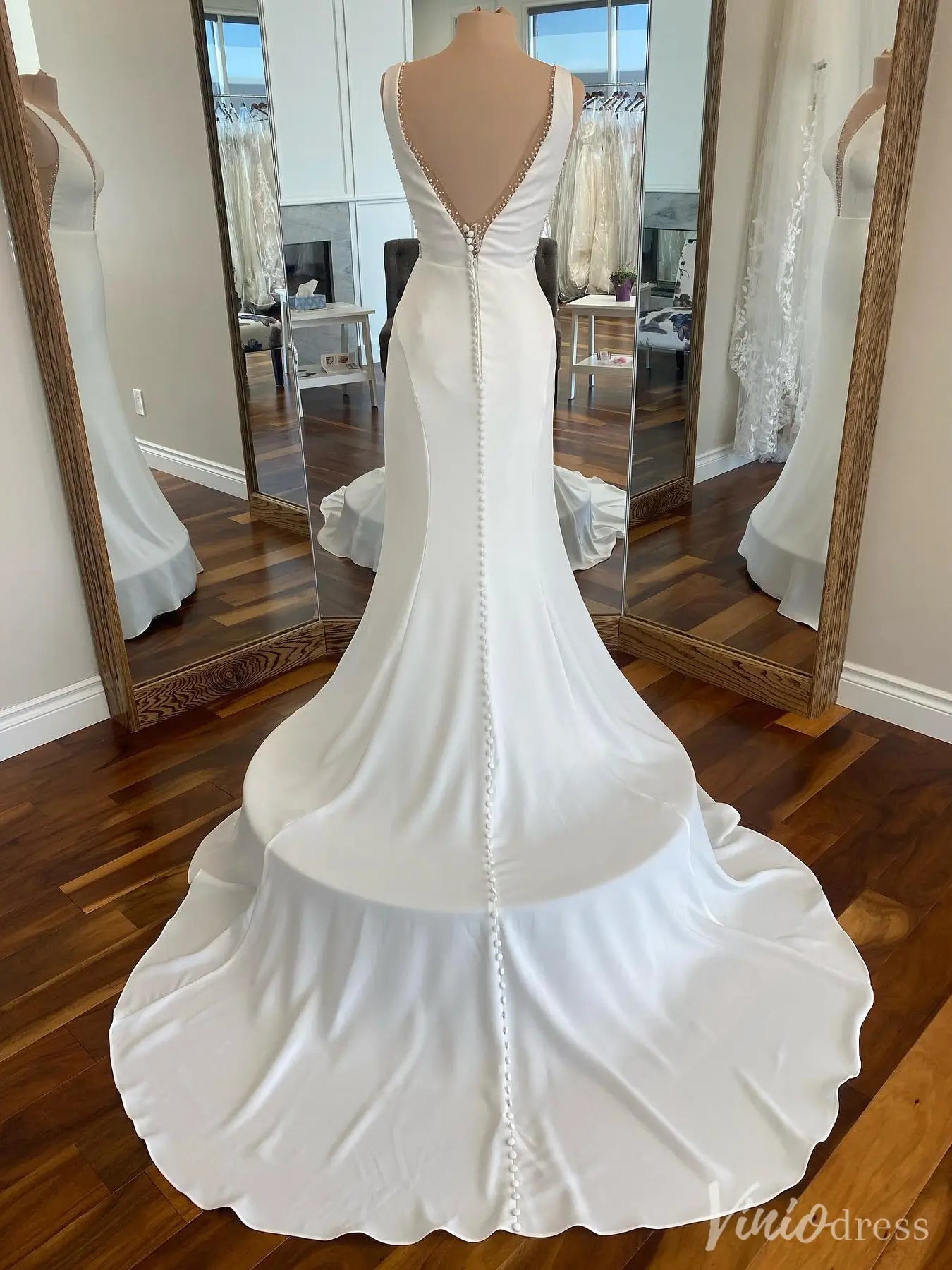 Modern Crepe Wedding Dress with Pearl-Trimmed Illusion Neckline & V-Back – VW2535-wedding dresses 2025 -Viniodress-White-Custom Size-