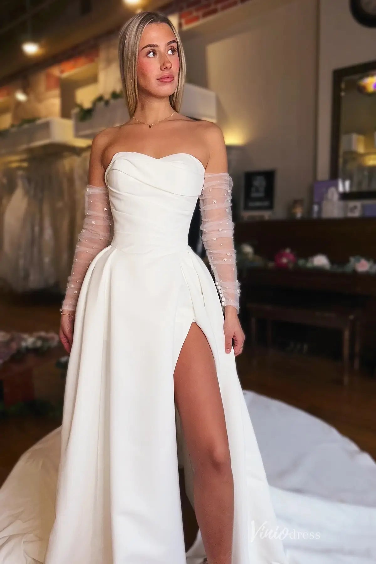 Modern Ivory Satin A-Line Wedding Dress with Sweetheart Neck, High Slit & Chapel Train – MS130-wedding dresses 2026-Viniodress-Ivory-Custom Size-