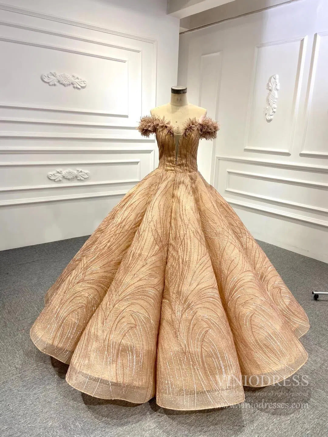 Off the Shoulder Gold Lace Quinceanera Dress Ball Gown Prom Dresses FD1136 viniodress-Quinceanera Dresses 2025 -Viniodress-Gold-Custom Size-